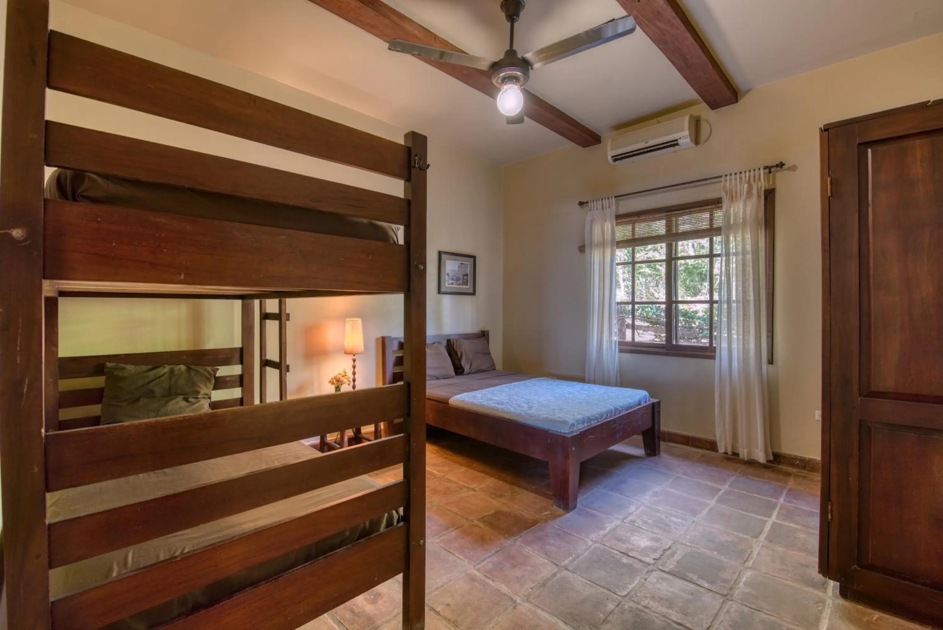 Photo of the whole room, Bed in La Veranera, Playa El Coco