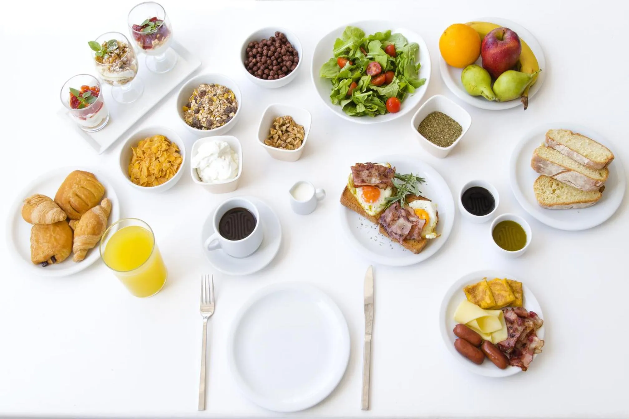 Buffet breakfast in Bellissimo Resort