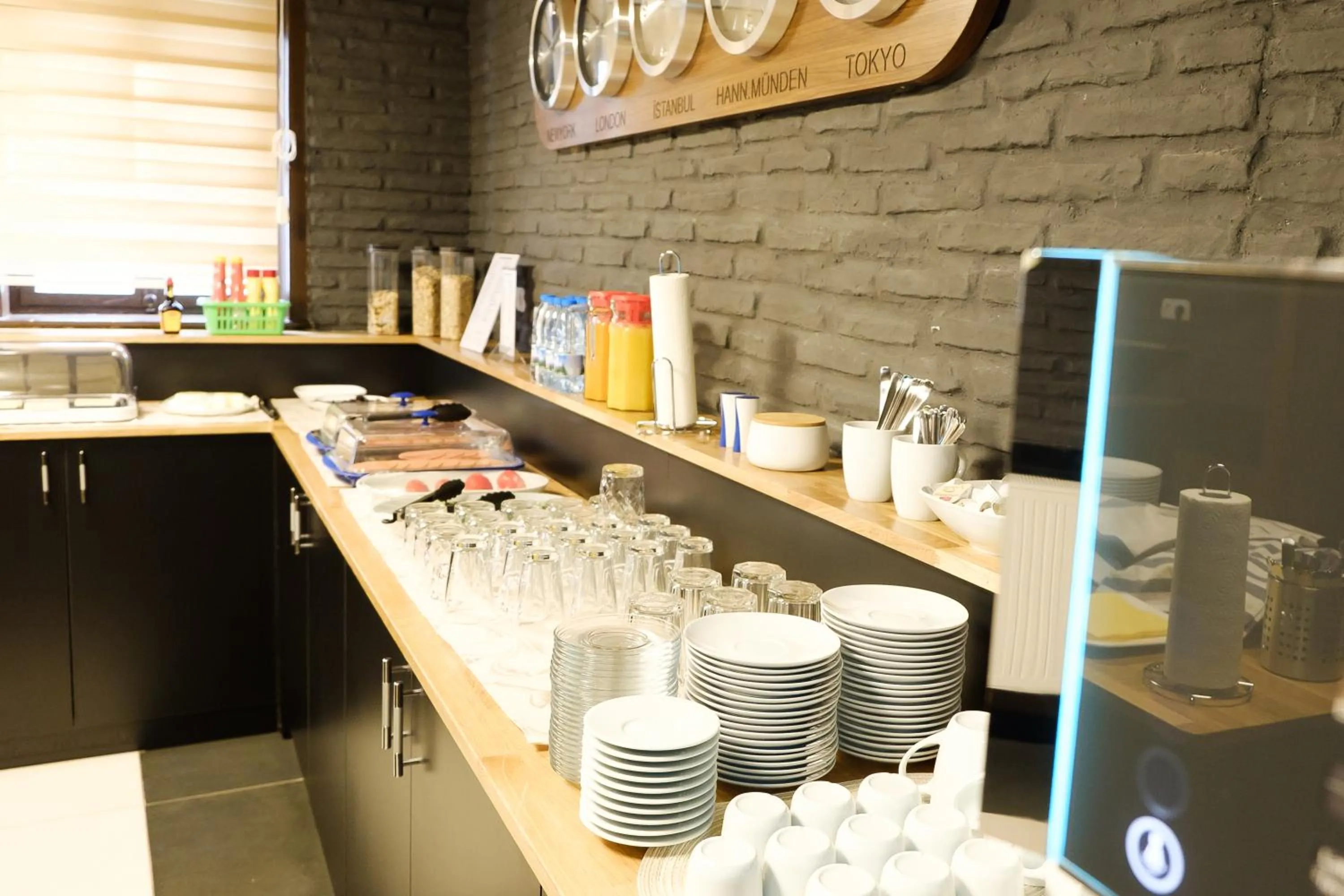 Buffet breakfast in Hotel im Anker