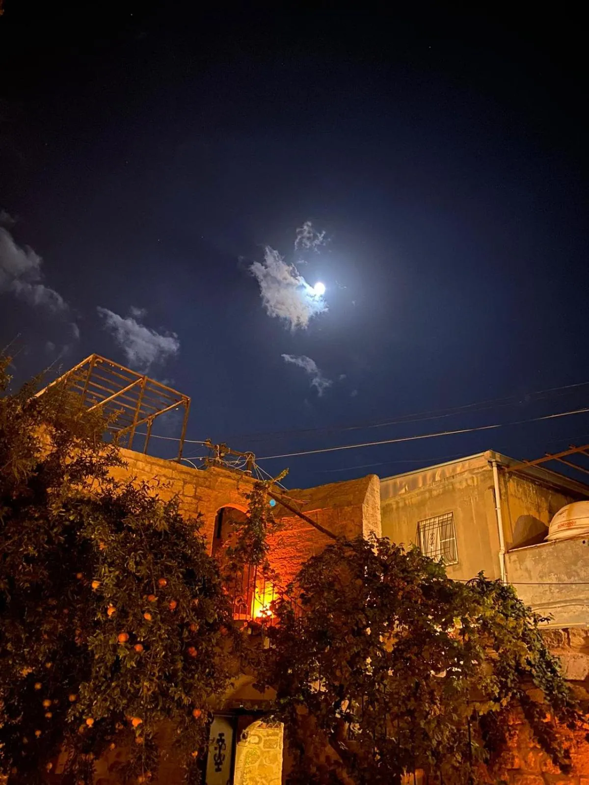 Night in Dara Konagı