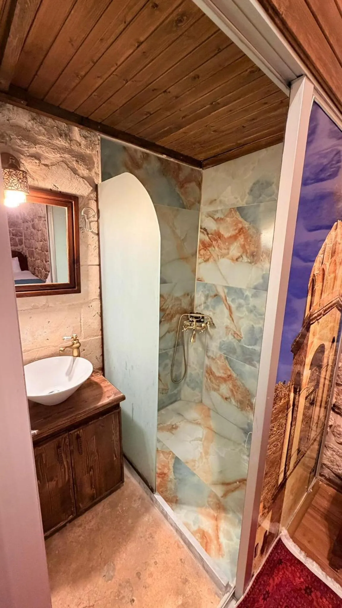 Bathroom in Dara Konagı