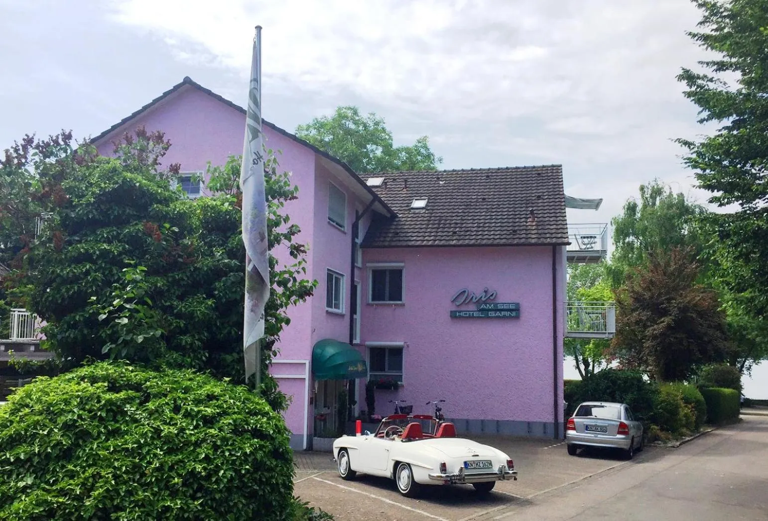 Property building in Iris am See garni