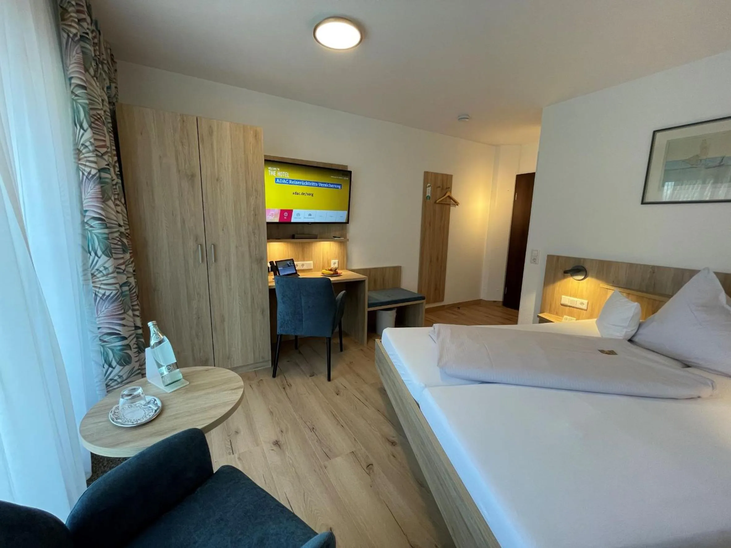 Photo of the whole room, Bed in Iris am See garni