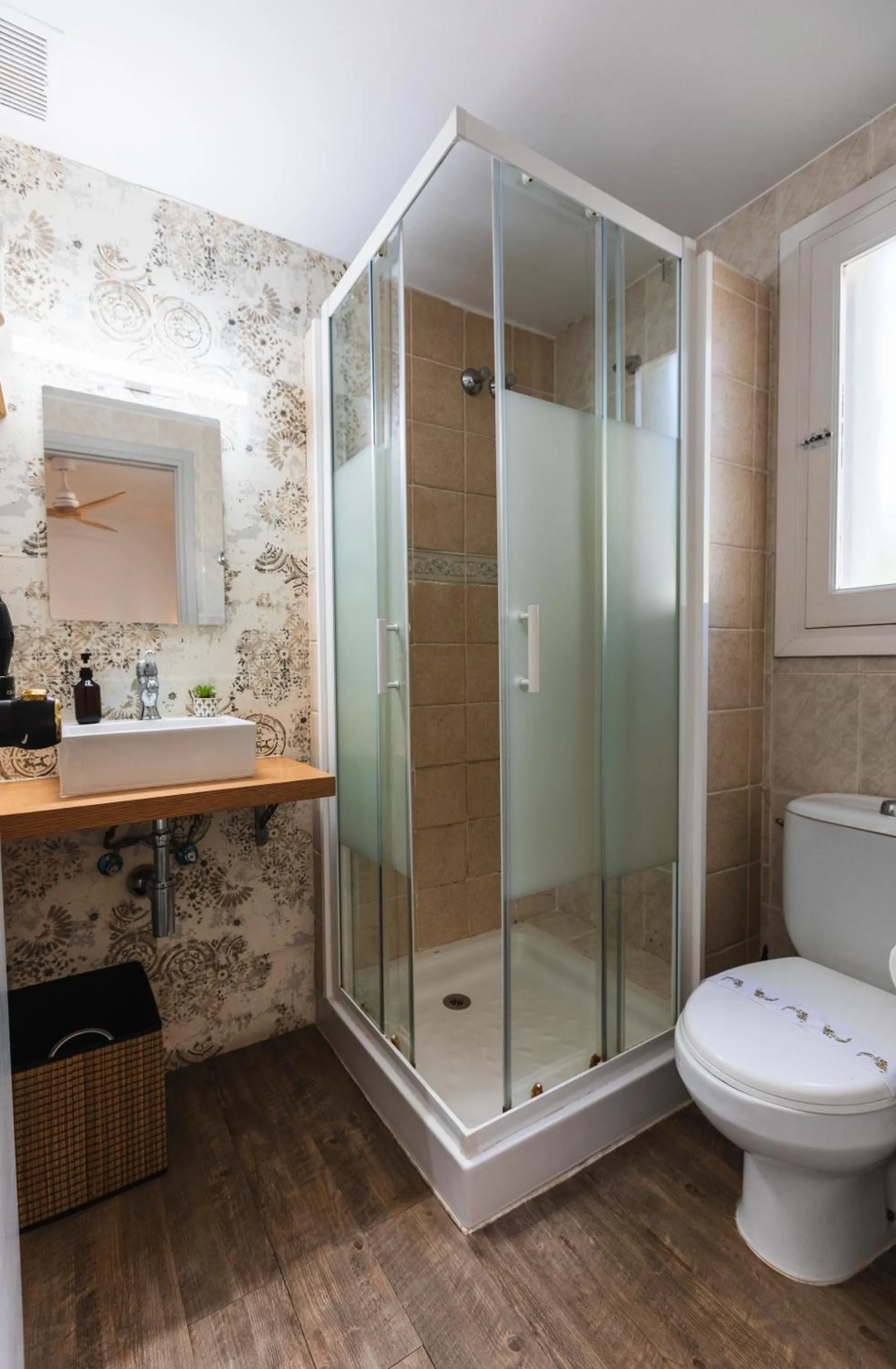 Shower in Balear Hotel