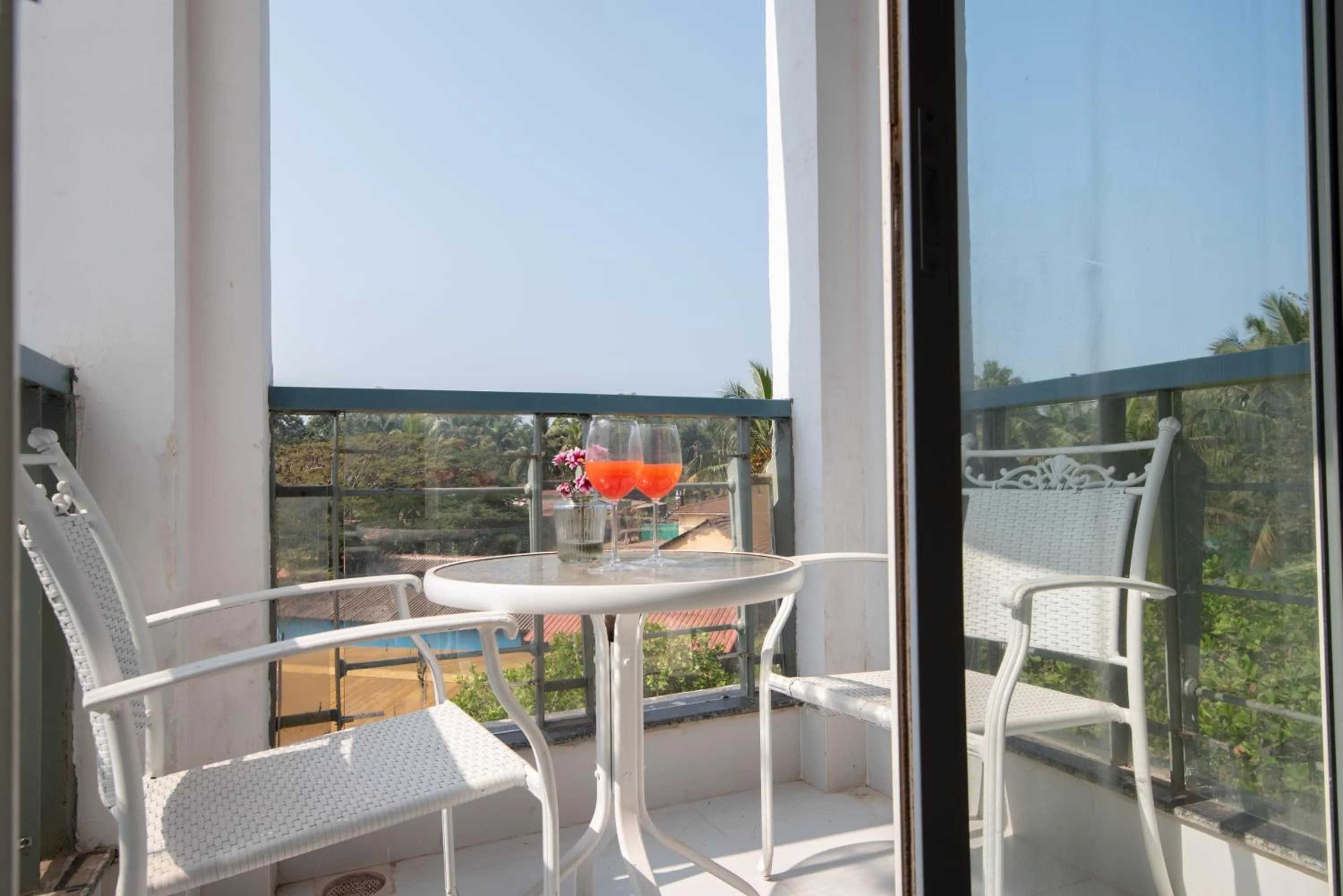 Natural landscape, Balcony/Terrace in Living Room by Seasons, Goa
