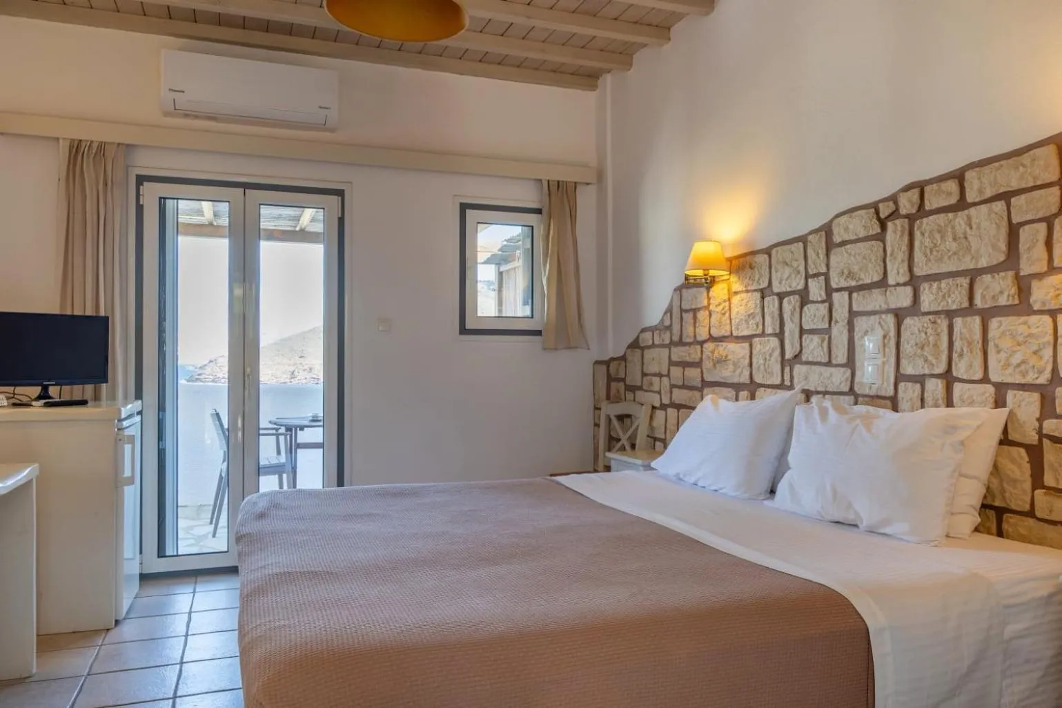 Bed in Albatros Club Mykonos