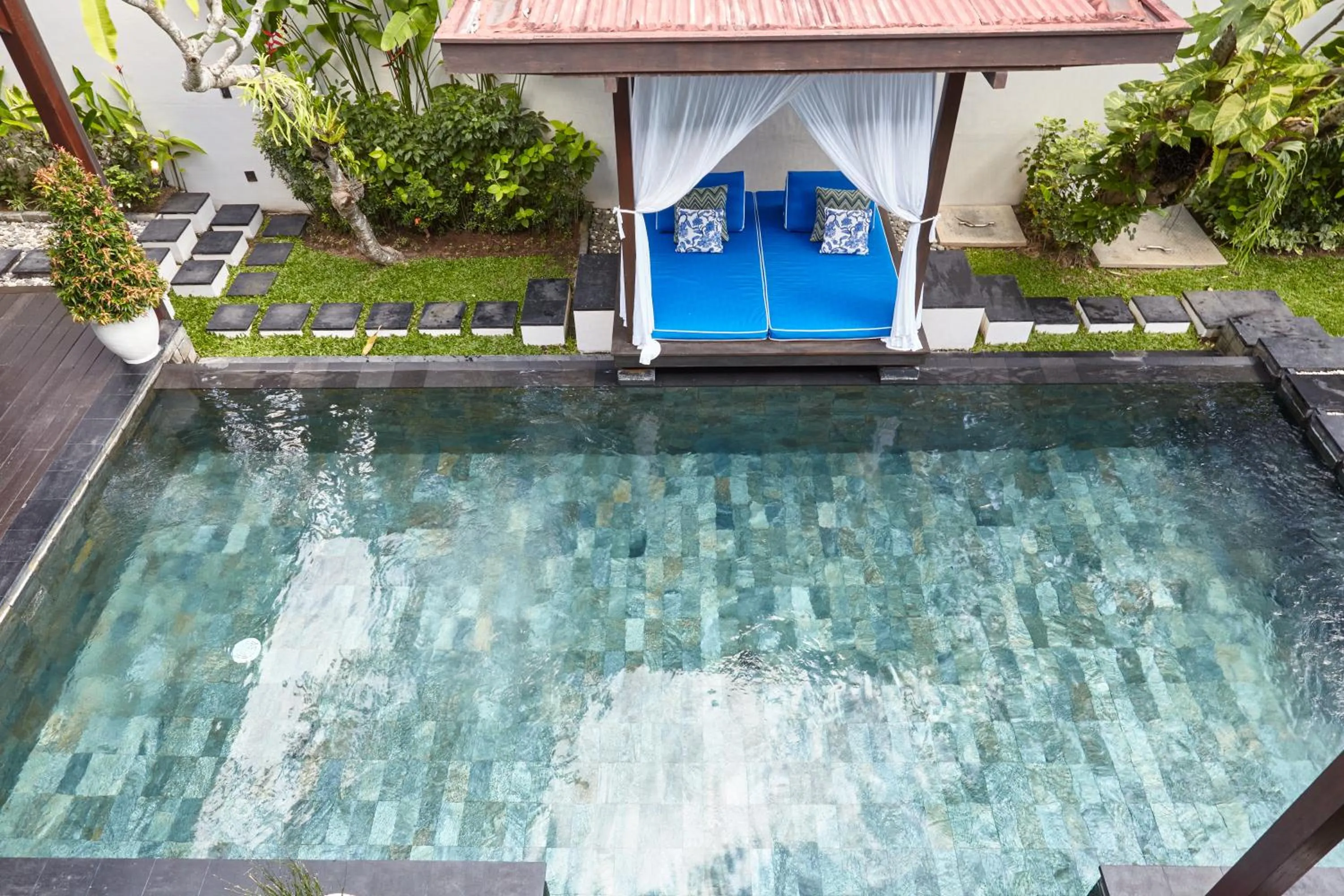 Property building in Temple Hill Residence Villa