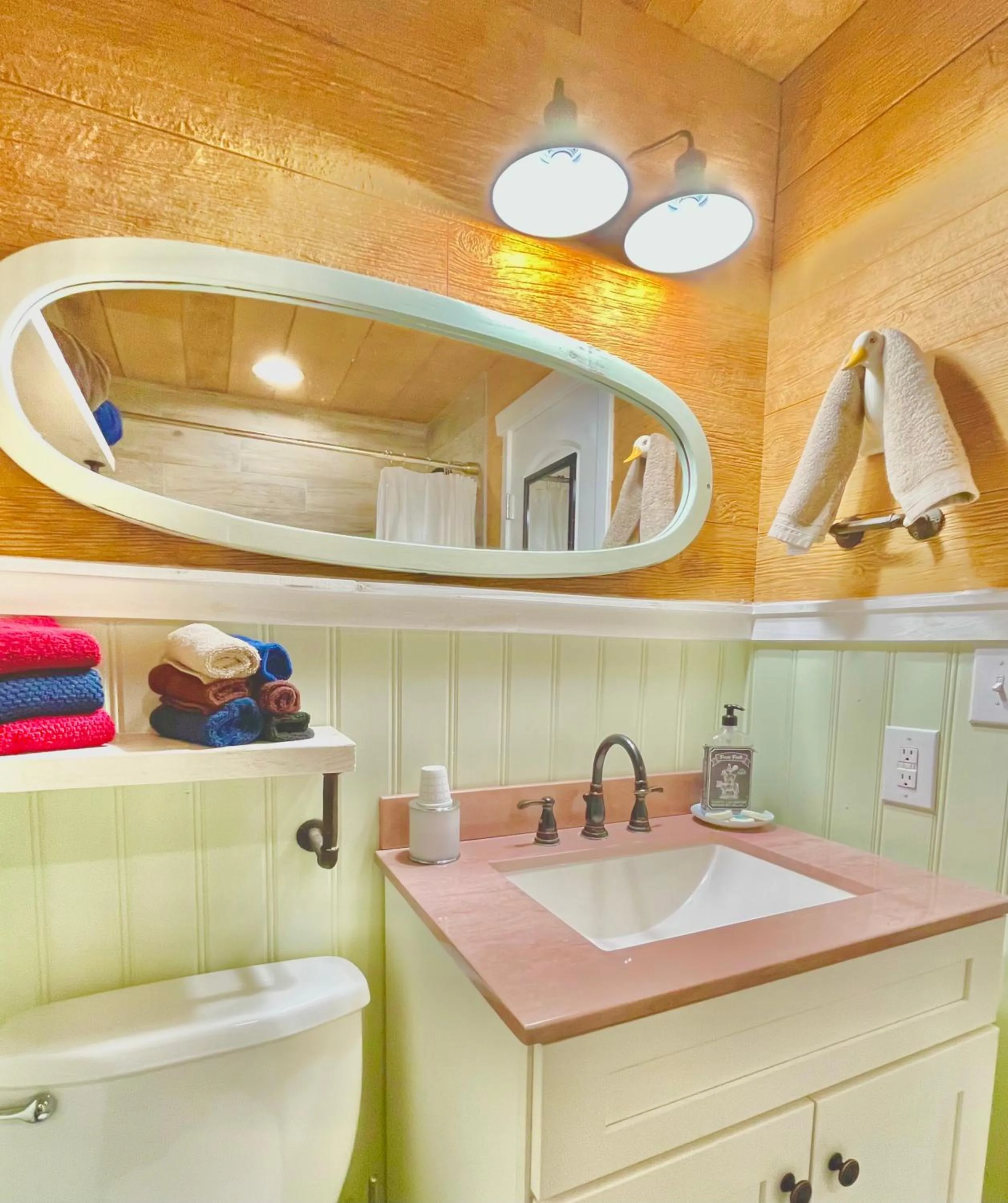 Toilet in The Alexander at Creek Road