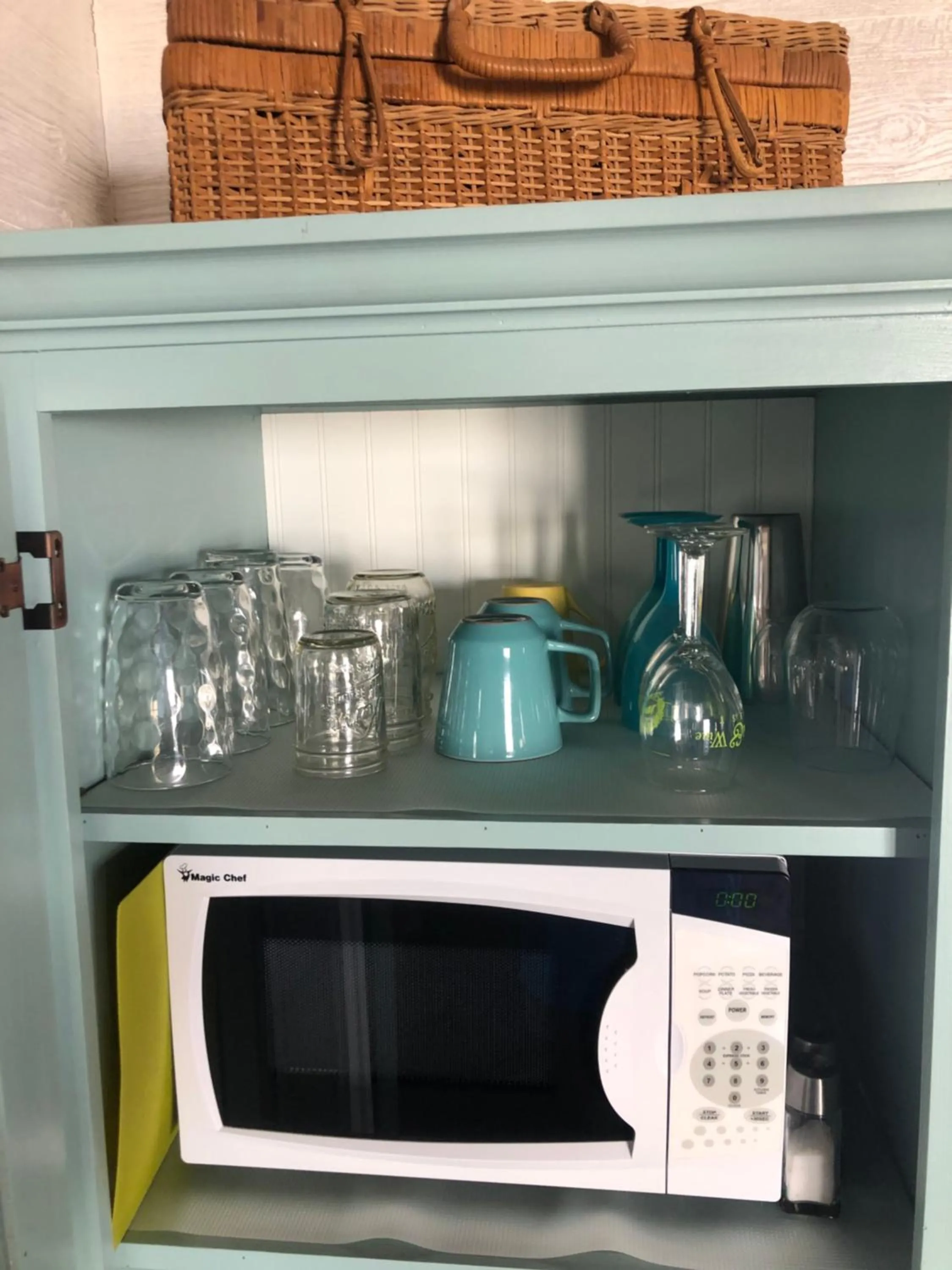 Kitchen or kitchenette in The Alexander at Creek Road