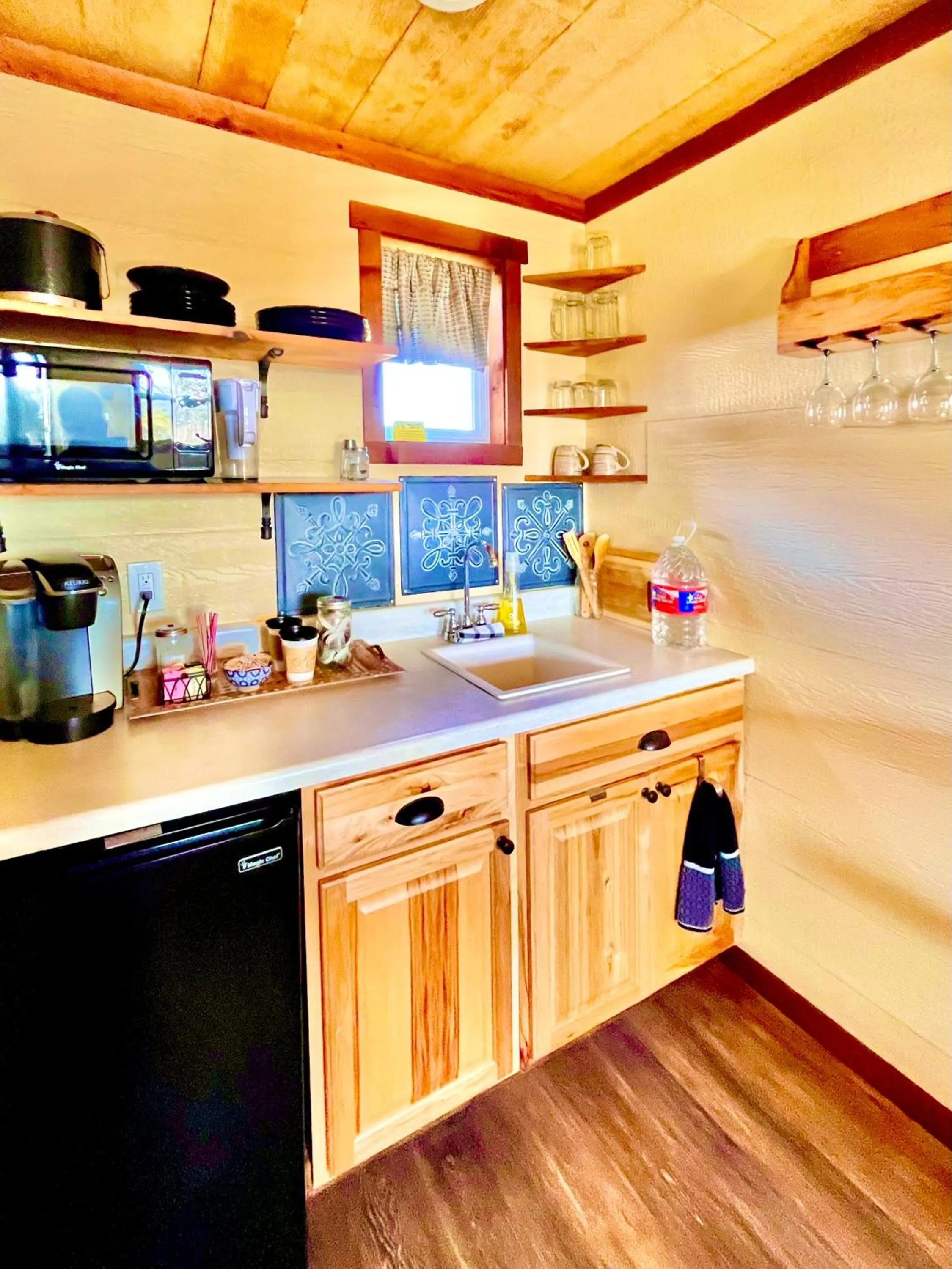 Kitchen or kitchenette in The Alexander at Creek Road