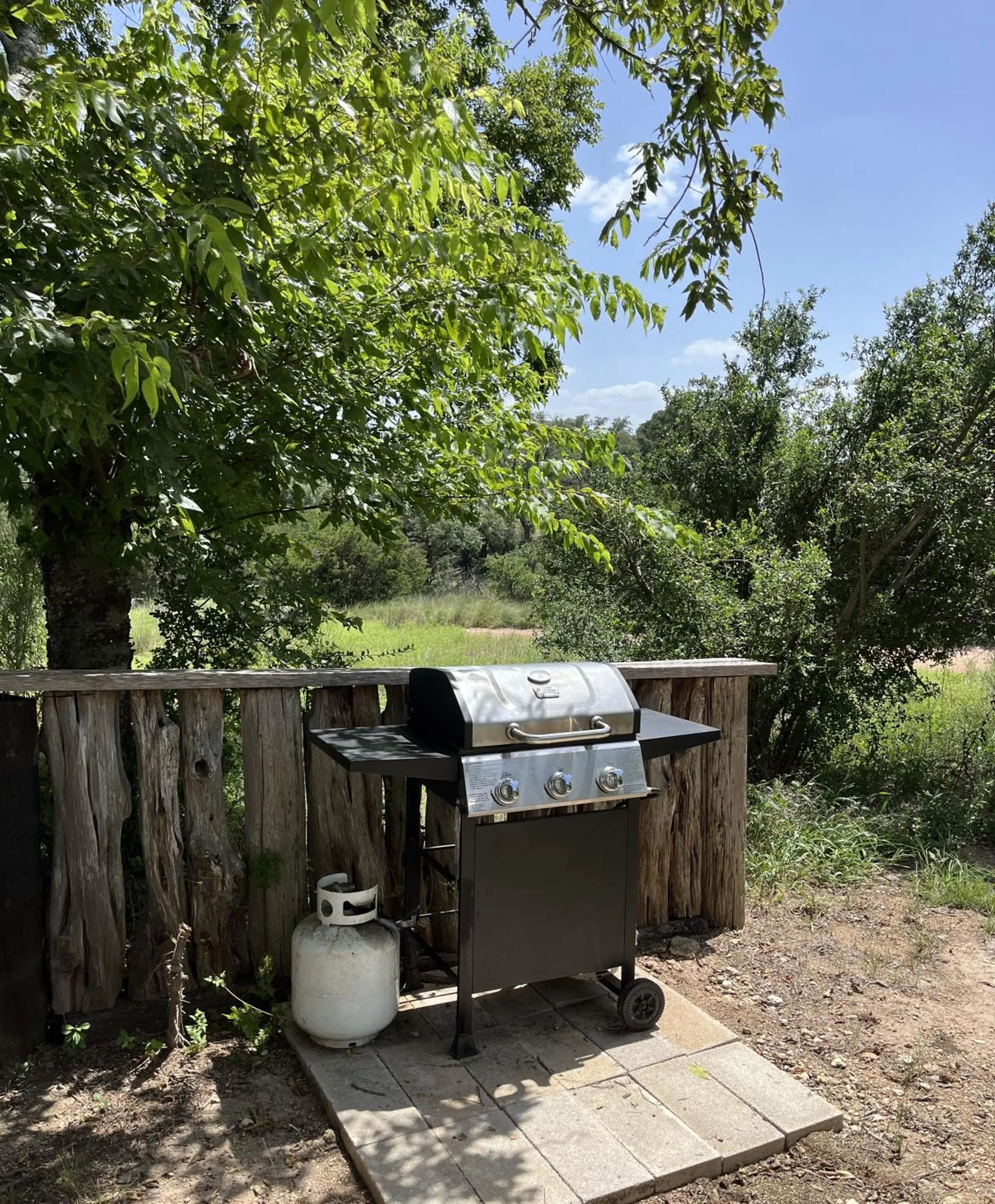 BBQ facilities in The Alexander at Creek Road