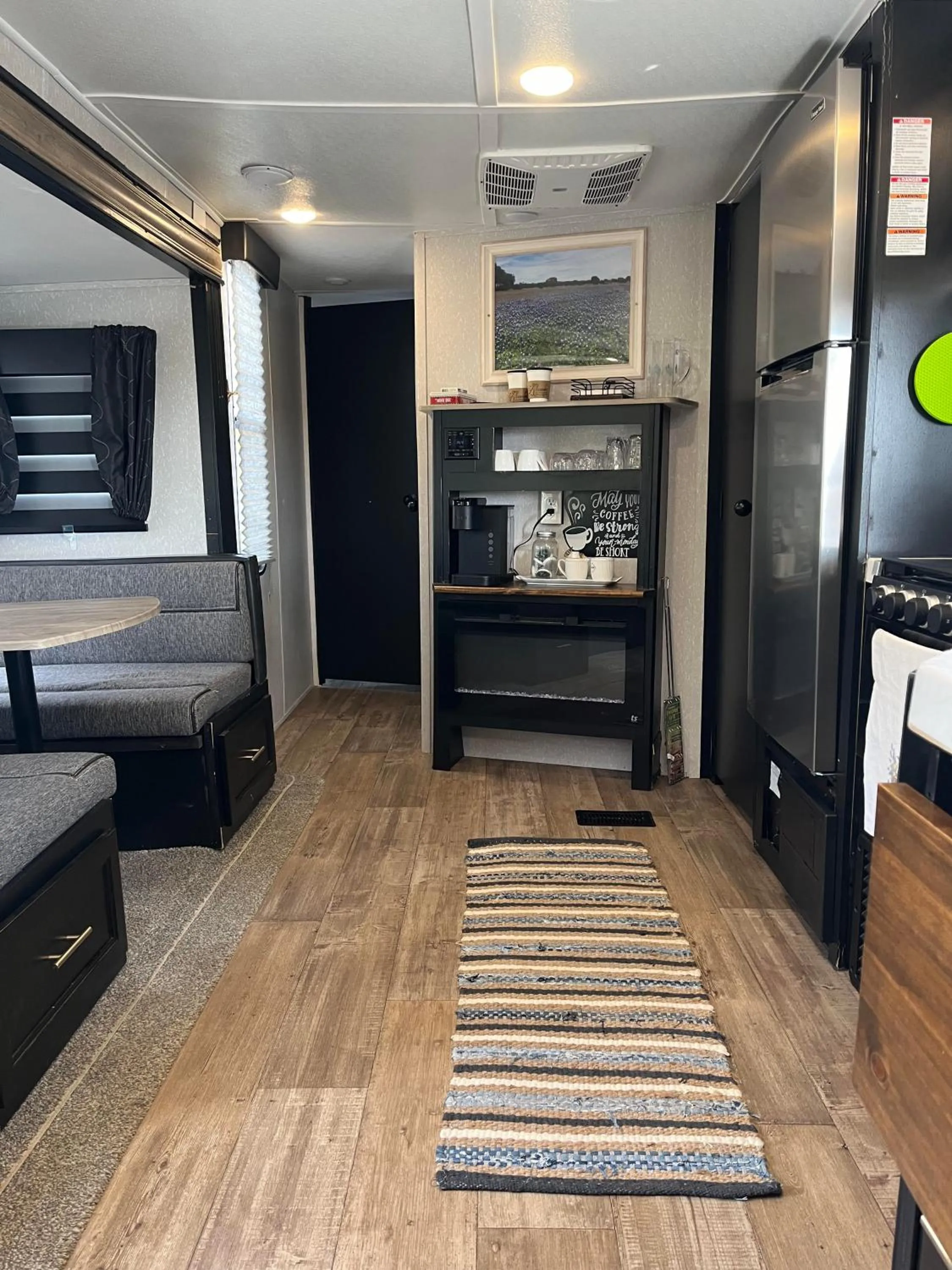 Coffee/tea facilities in The Alexander at Creek Road