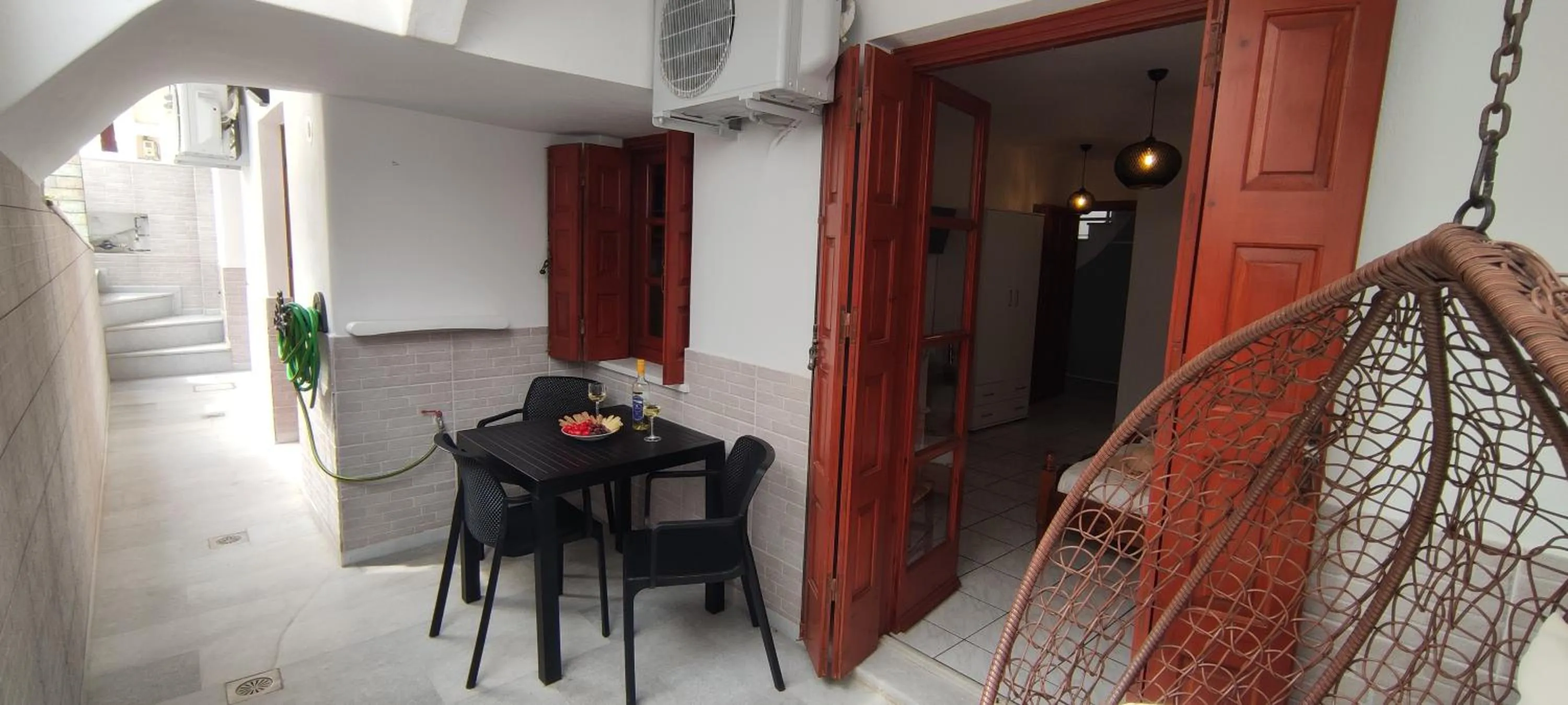 Balcony/Terrace in Kapetanos Rooms