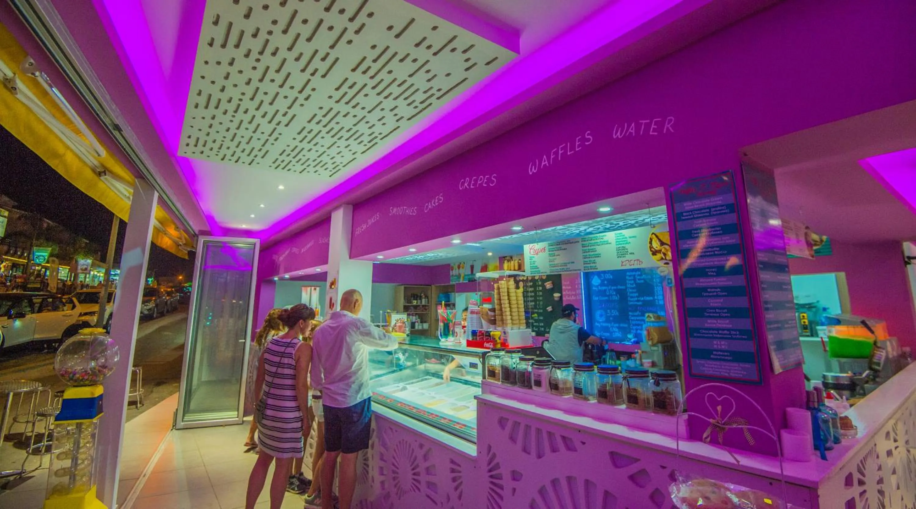 On-site shops in Windmills Hotel Apartments