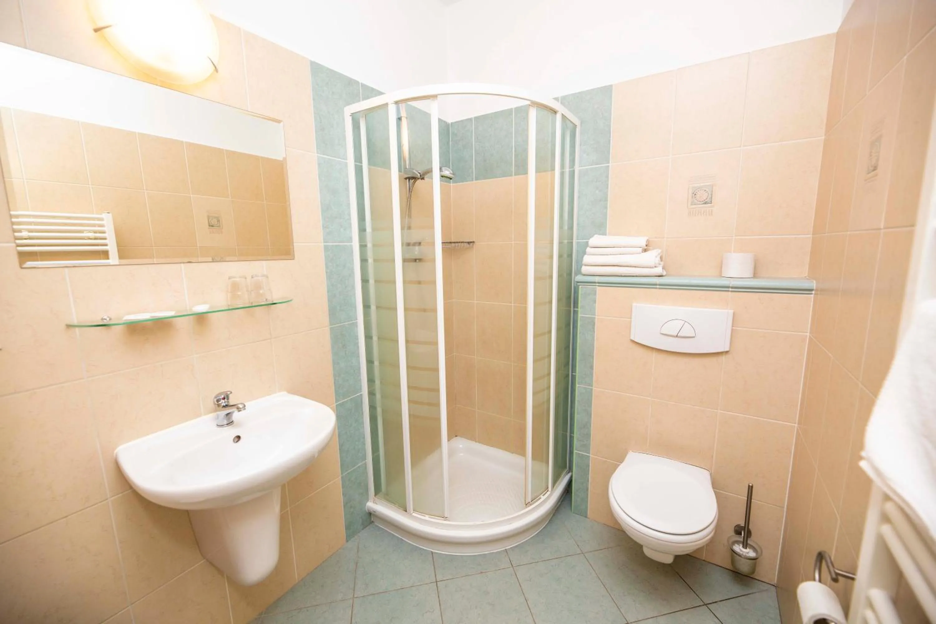 Shower in Pension KA.PR