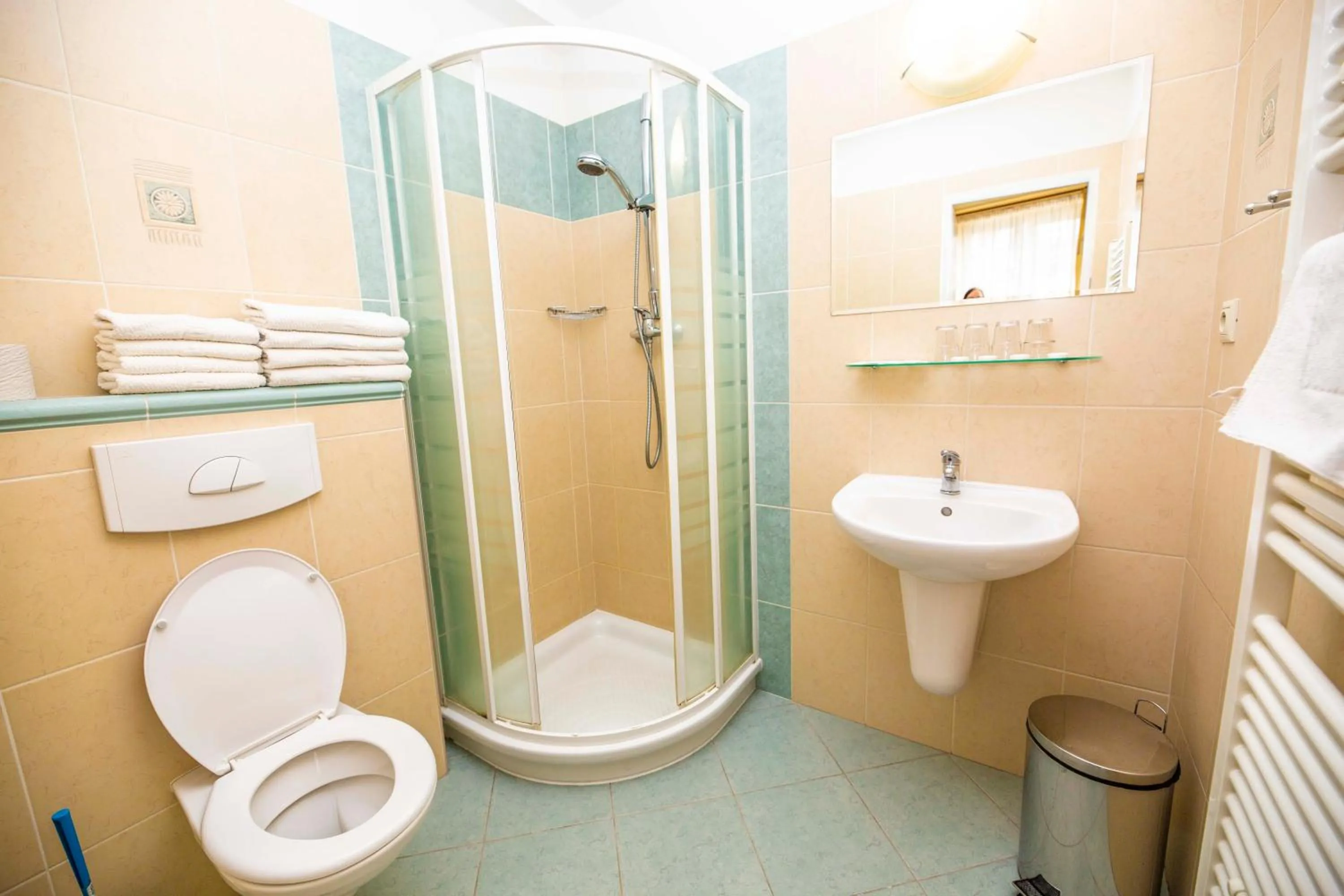 Shower in Pension KA.PR
