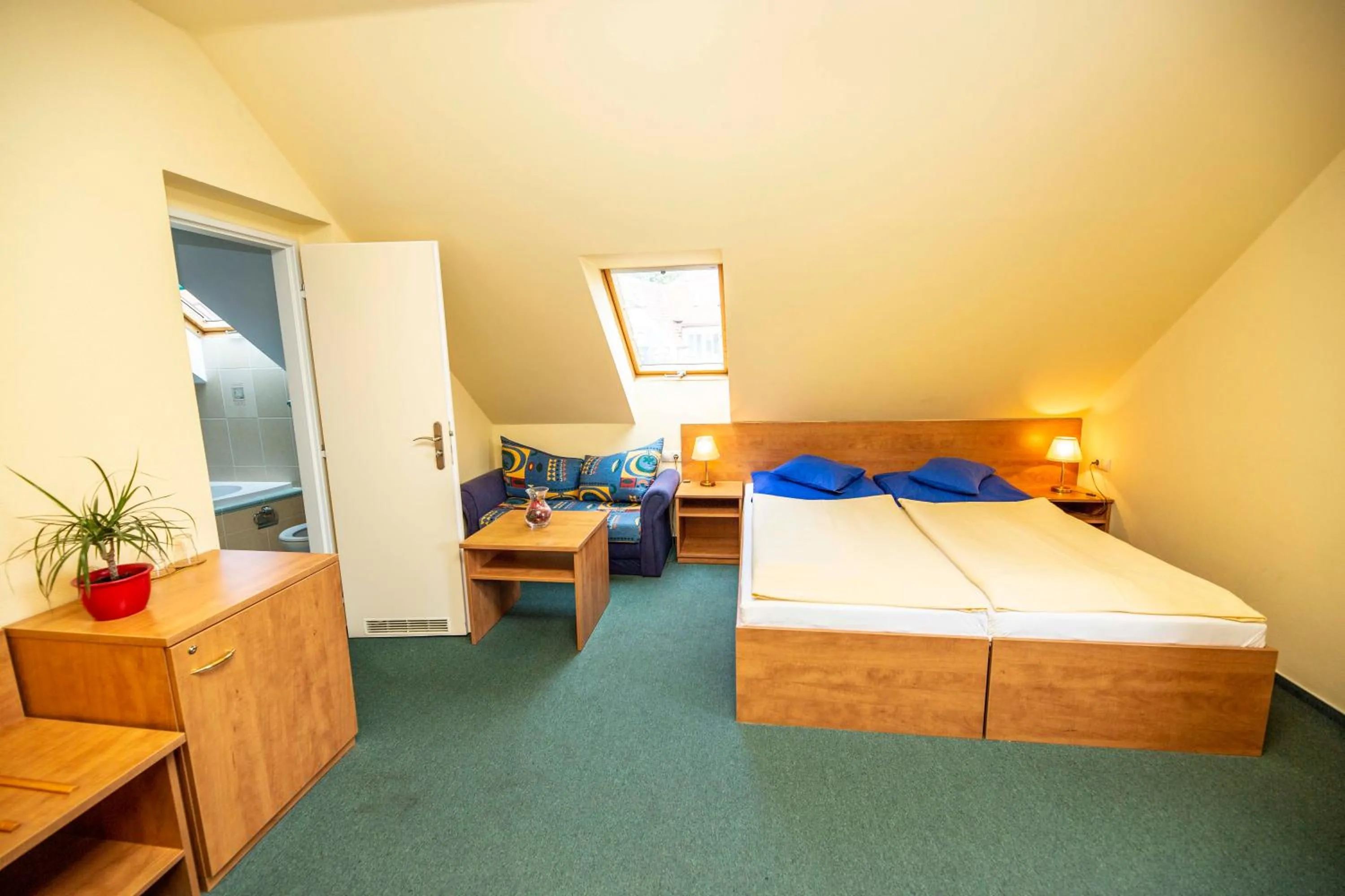 Photo of the whole room, Bed in Pension KA.PR