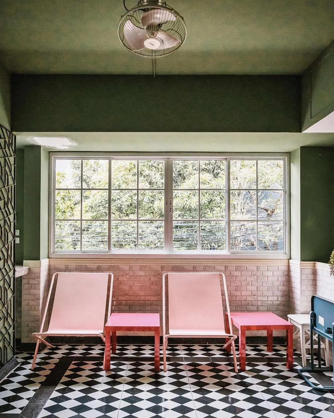 Living room in Miami Hotel Bangkok