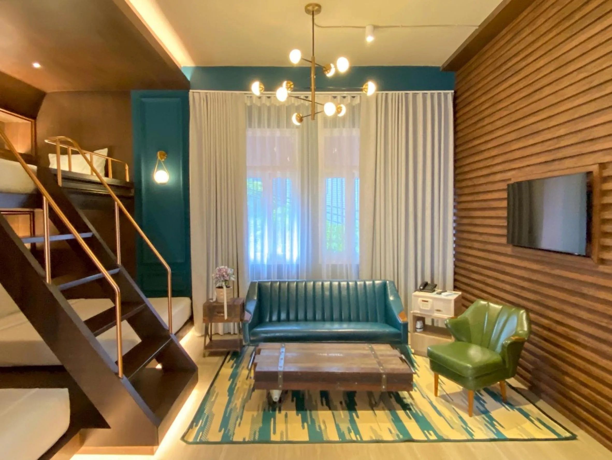 Seating area in Miami Hotel Bangkok