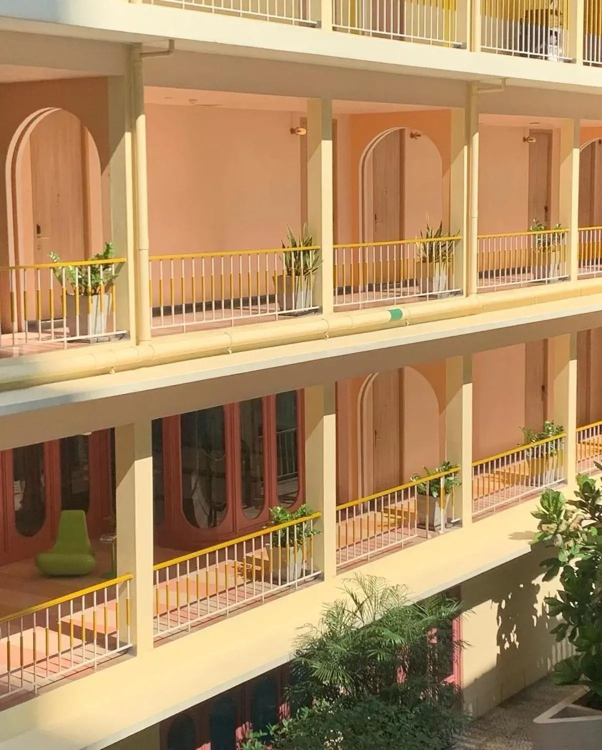 Property building in Miami Hotel Bangkok Property building in Miami Hotel Bangkok