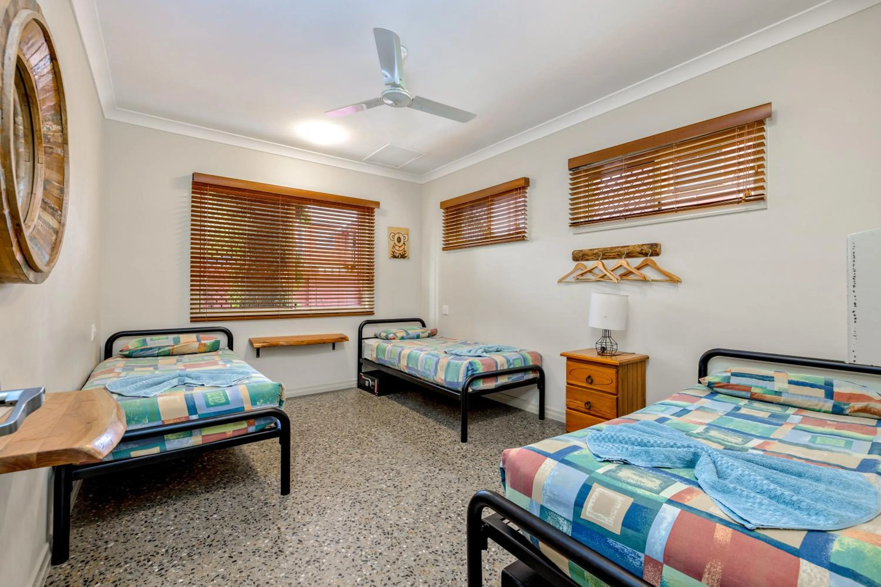 Photo of the whole room, Bed in Travellers Oasis