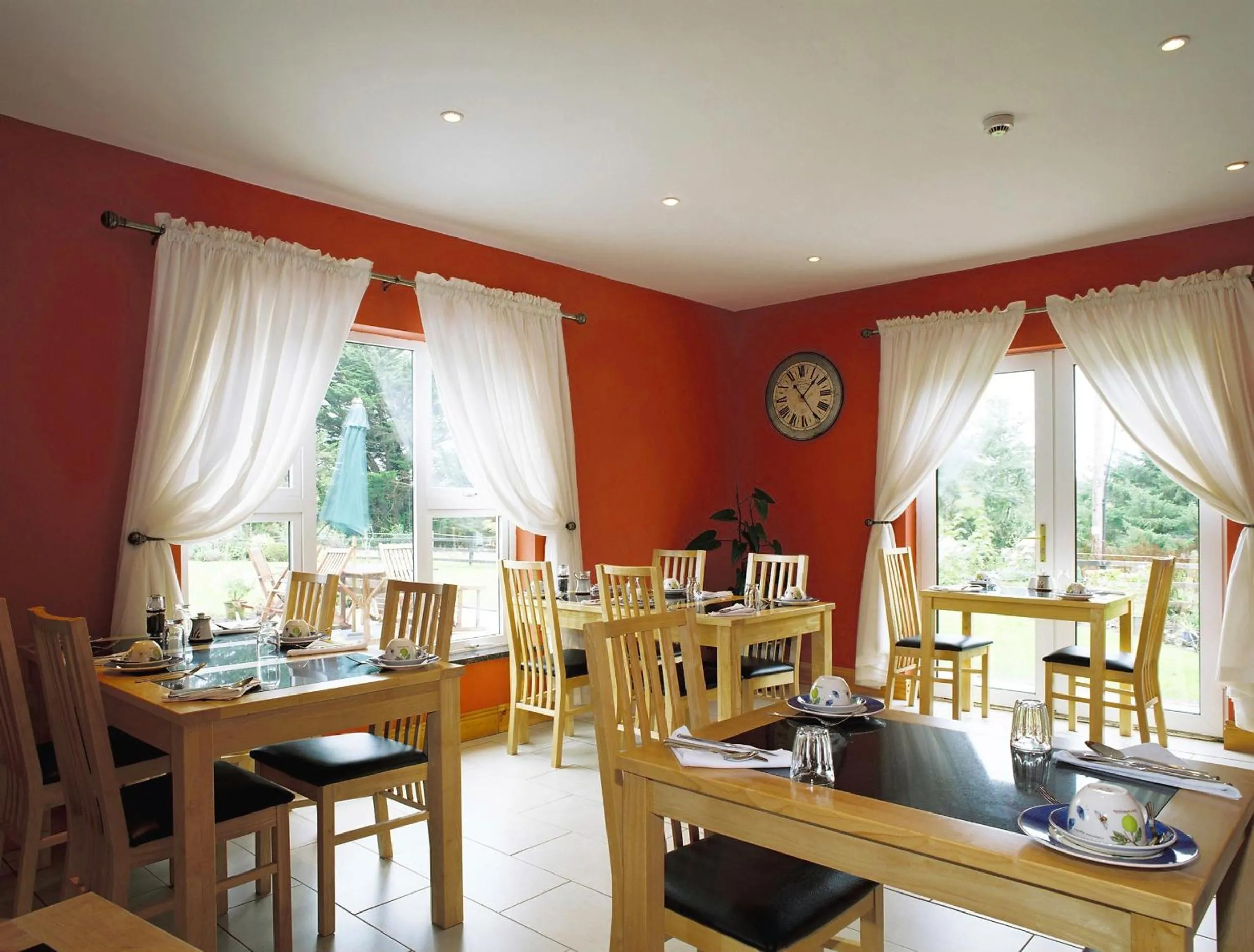 Dining area in Greenlawn Lodge