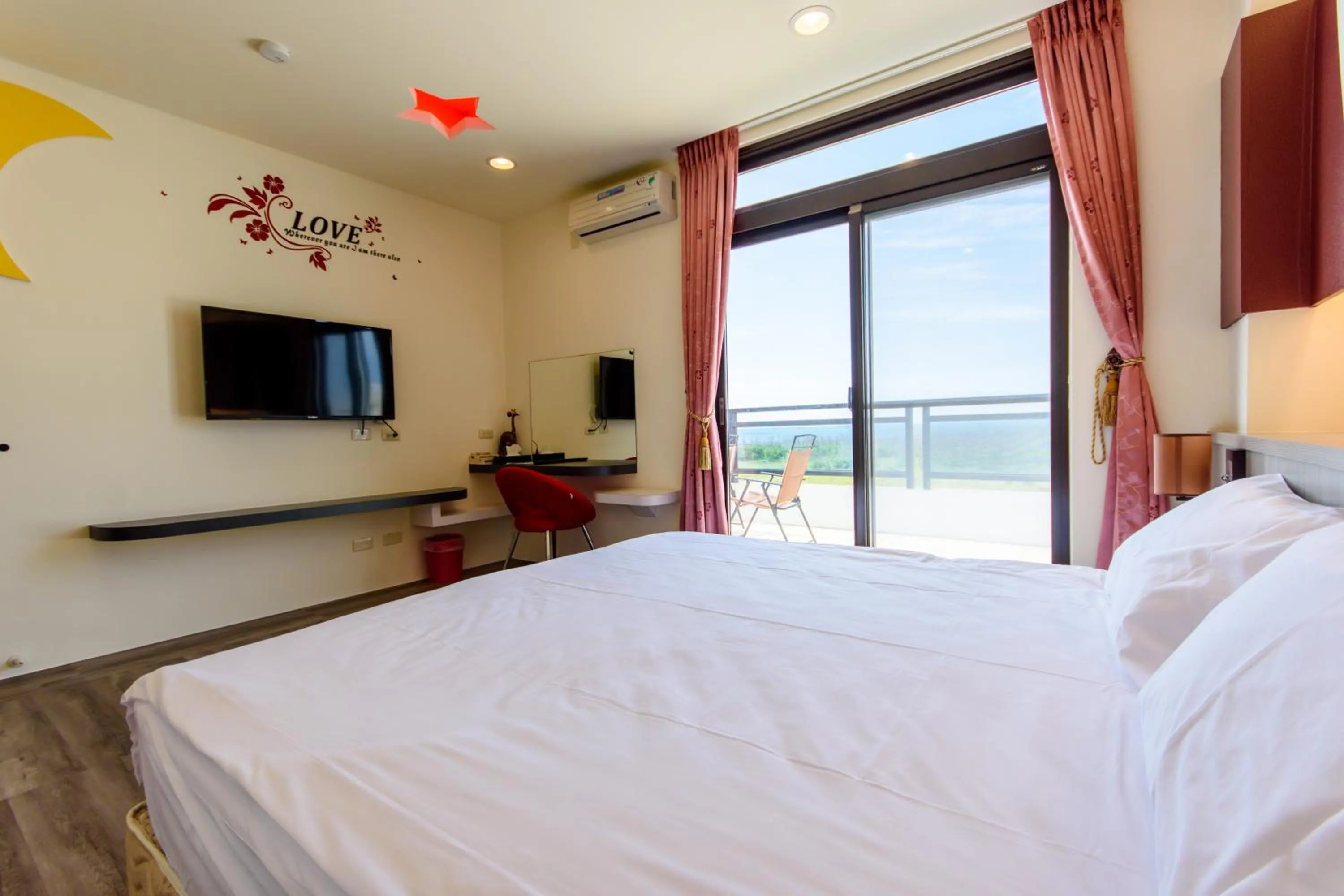 King Room with Sea View in Tiramisu places Sea view Homestay
