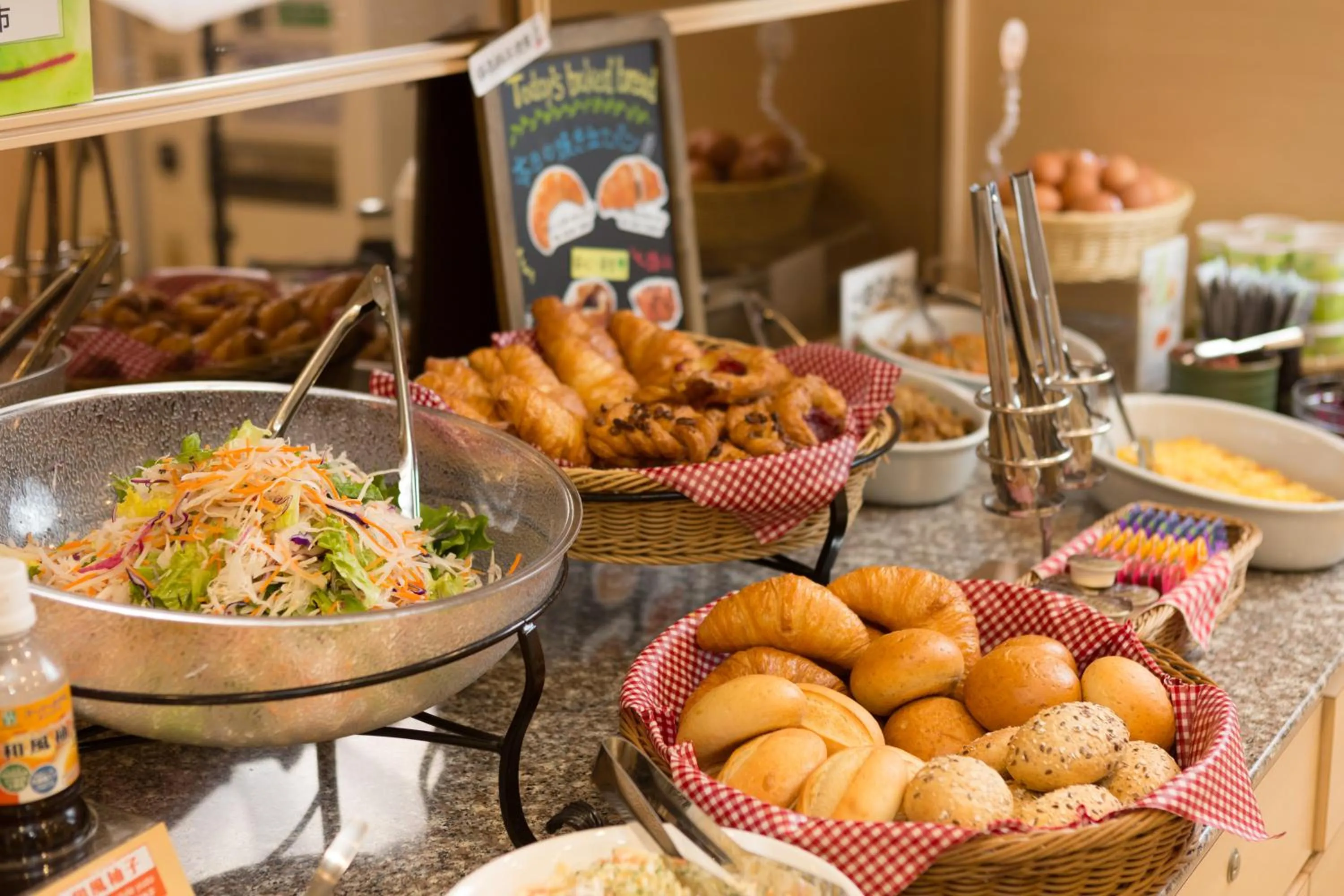 Buffet breakfast in Super Hotel Tokyo Otsuka