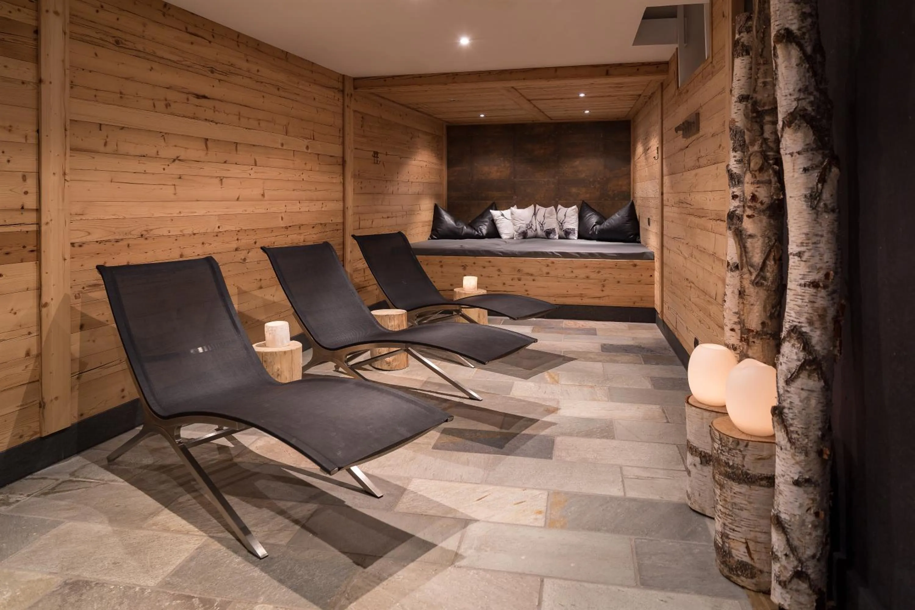 Swimming pool in Hotel Somont