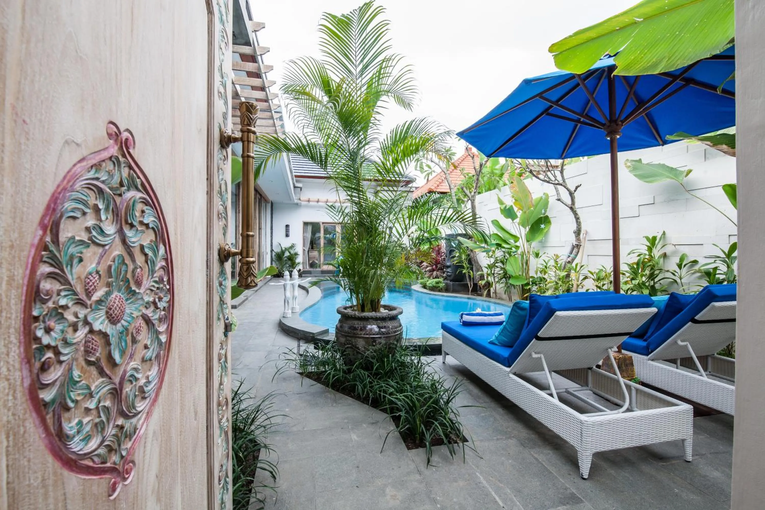 Facade/entrance in Ambermoon Villa 2