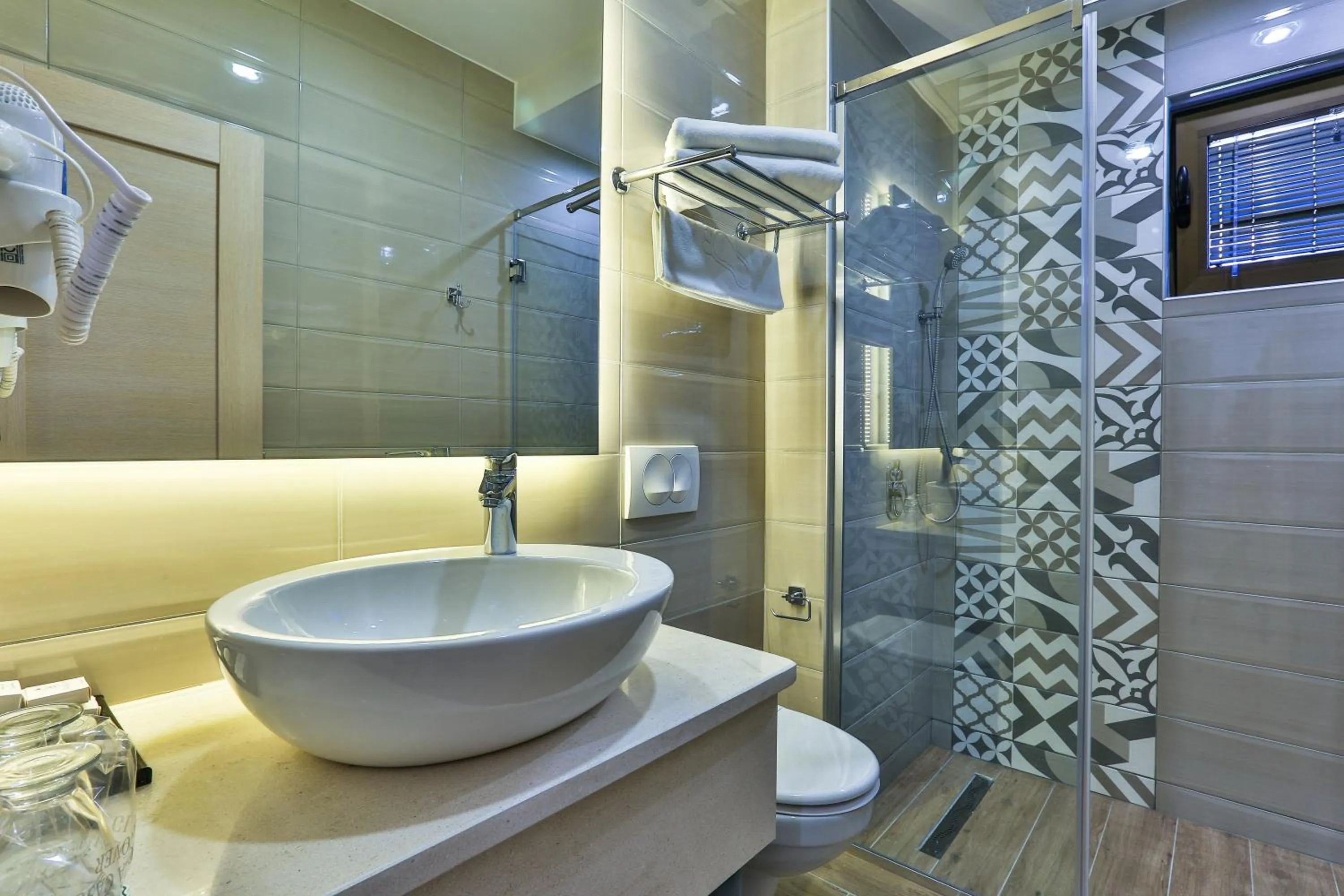 Bathroom in Hotel Harmony by Aycon