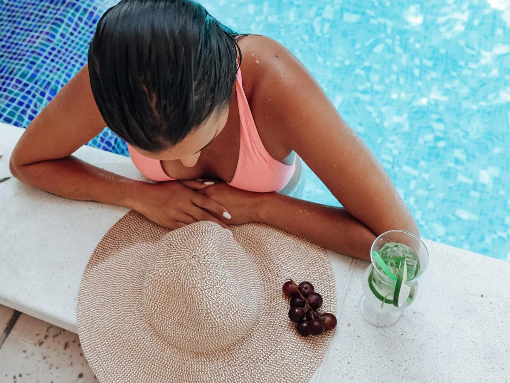 Swimming pool in Hotel Harmony by Aycon