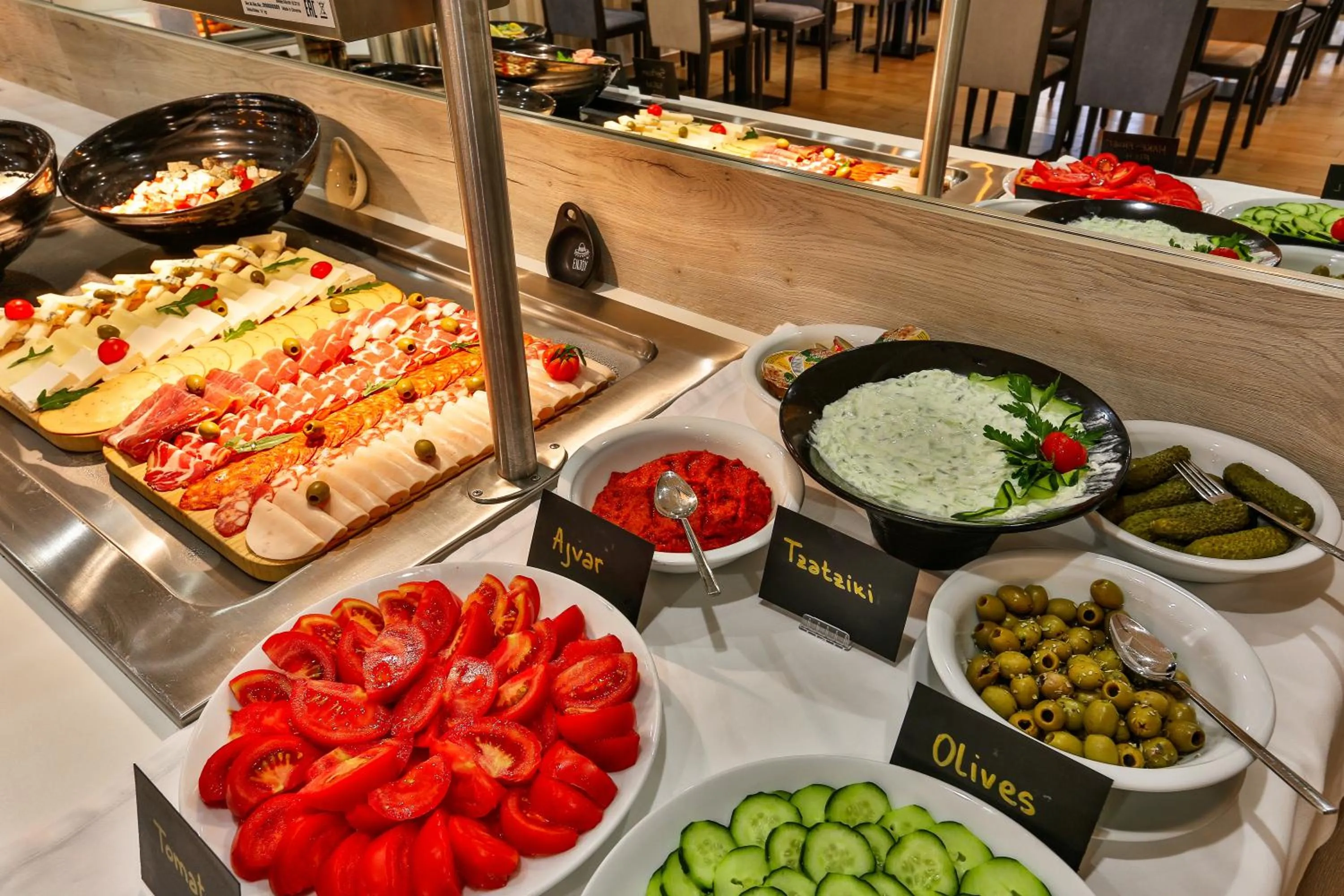 Food and drinks in Hotel Harmony by Aycon