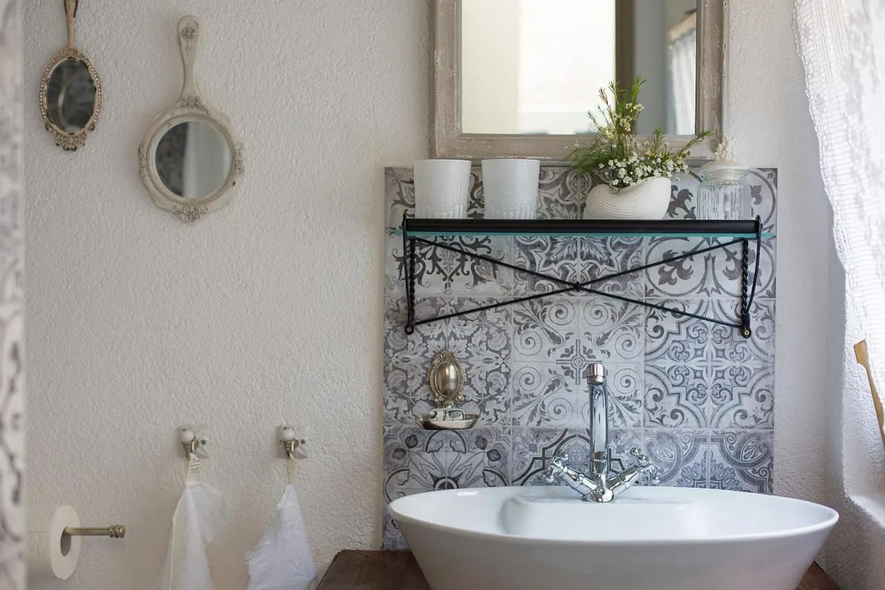 Bathroom in Lola Dream