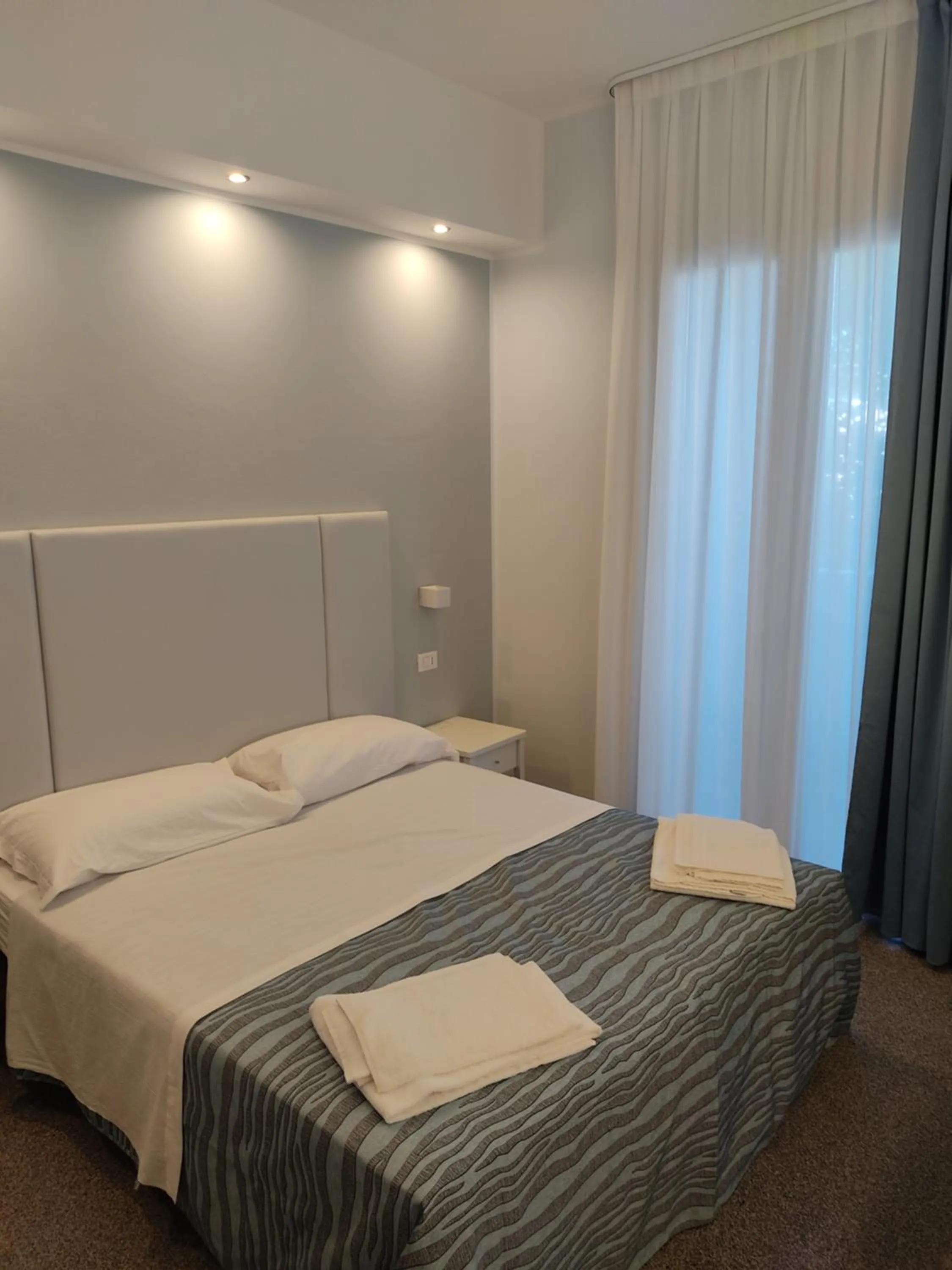 Bed in Hotel Caravel Park