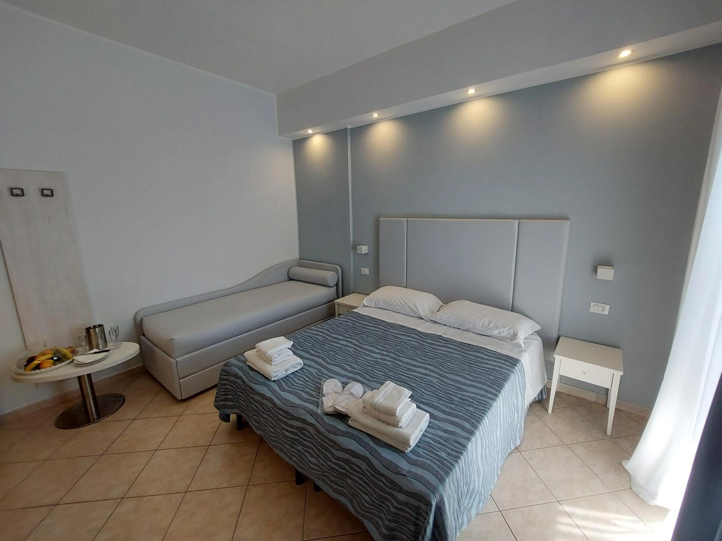 Bed in Hotel Caravel Park