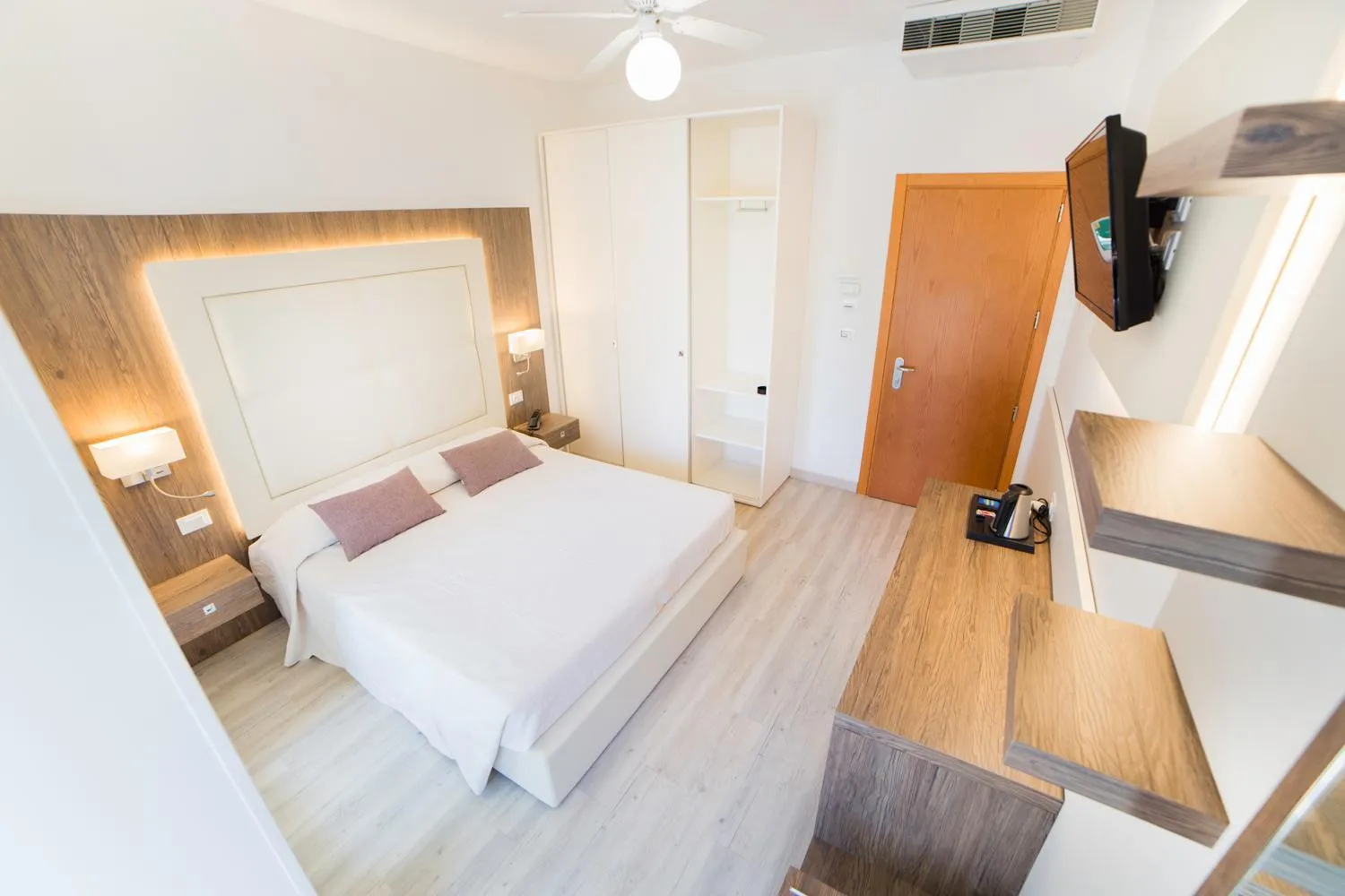 Bed in All'Orologio - Boutique Hotel