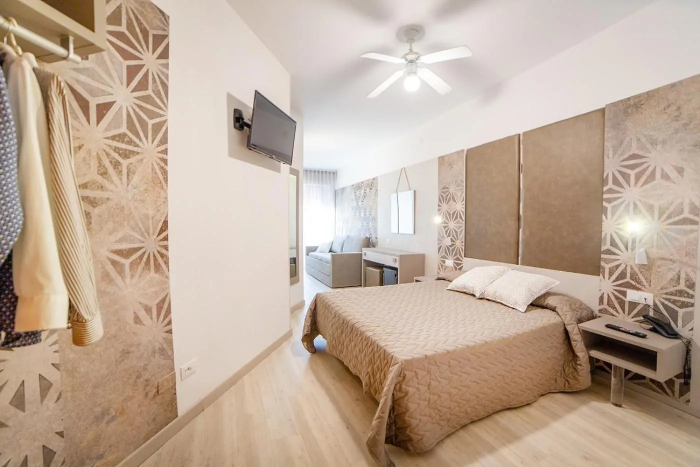 Bed in All'Orologio - Boutique Hotel