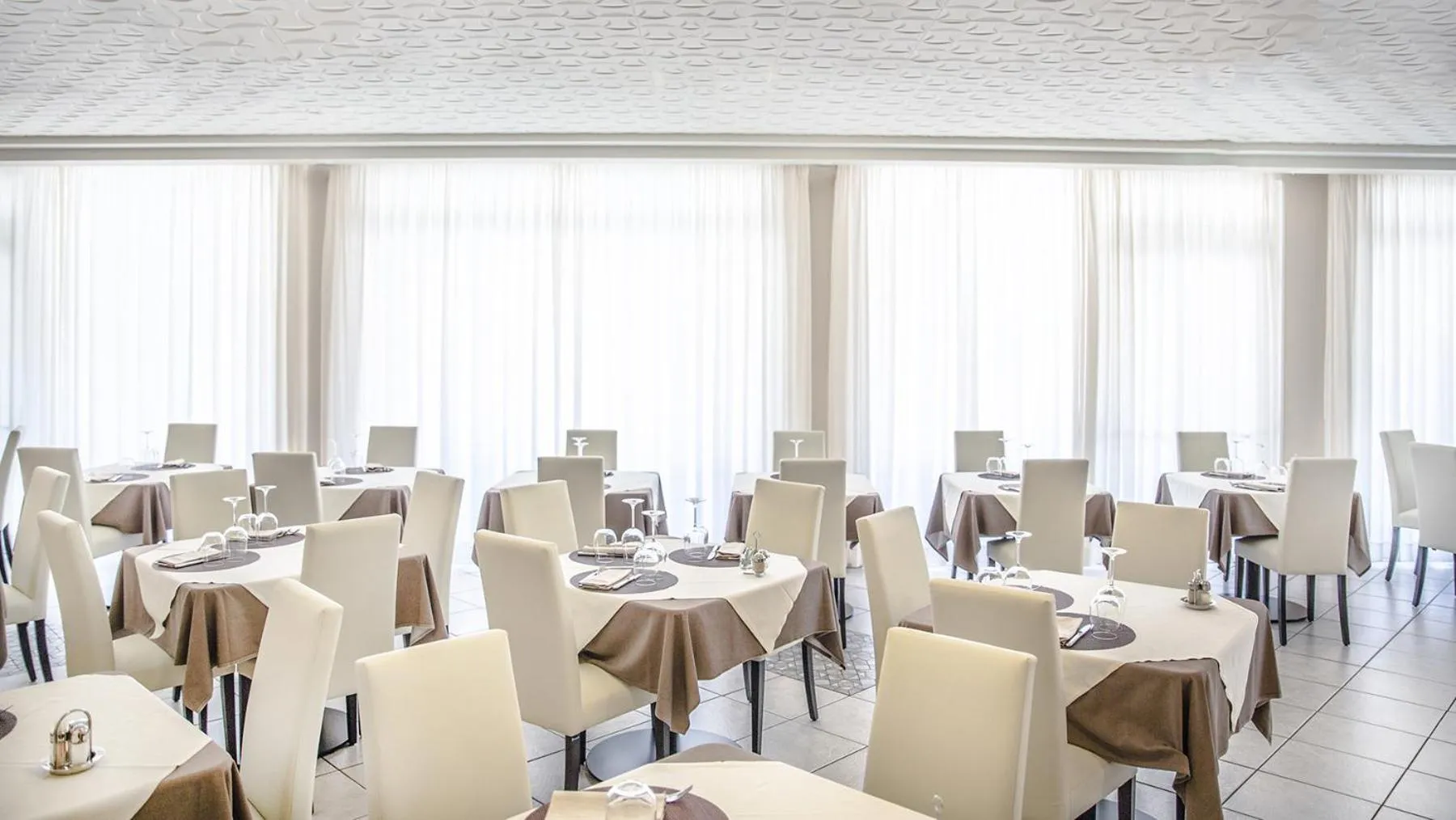 Restaurant/places to eat in All'Orologio - Boutique Hotel