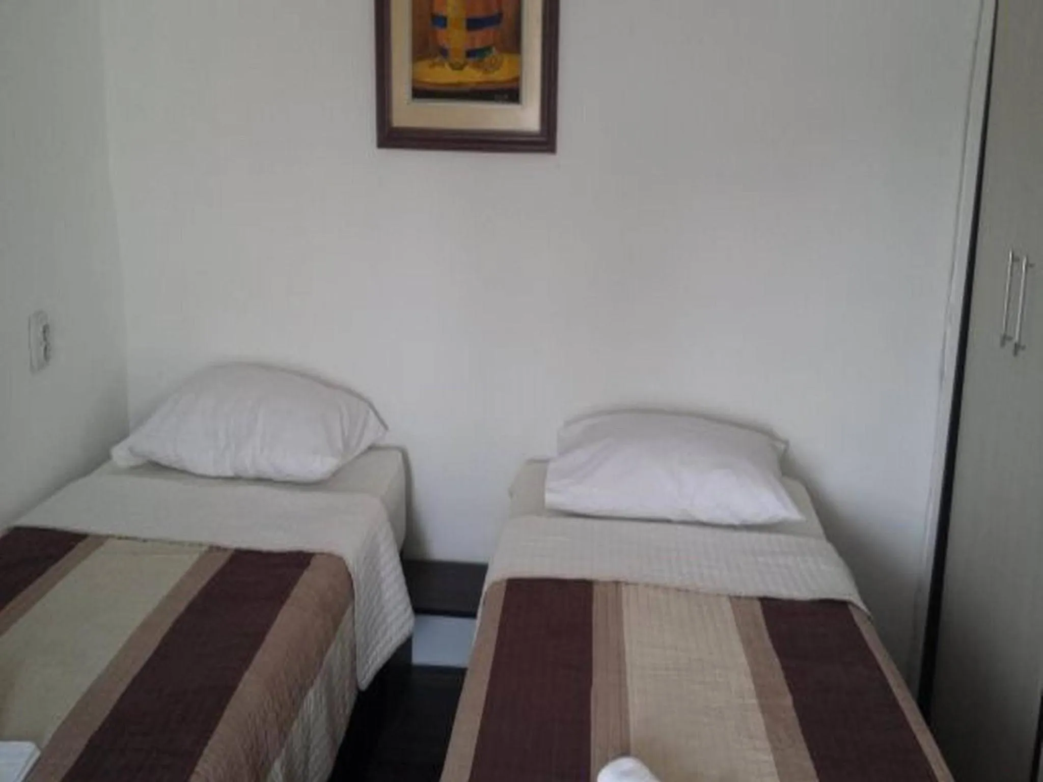 Bed in Gros Hotel - Leskovac