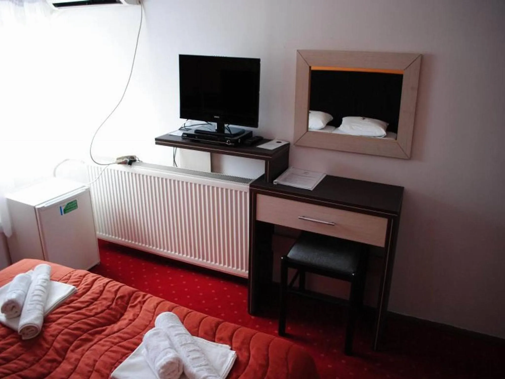 Bed in Gros Hotel - Leskovac