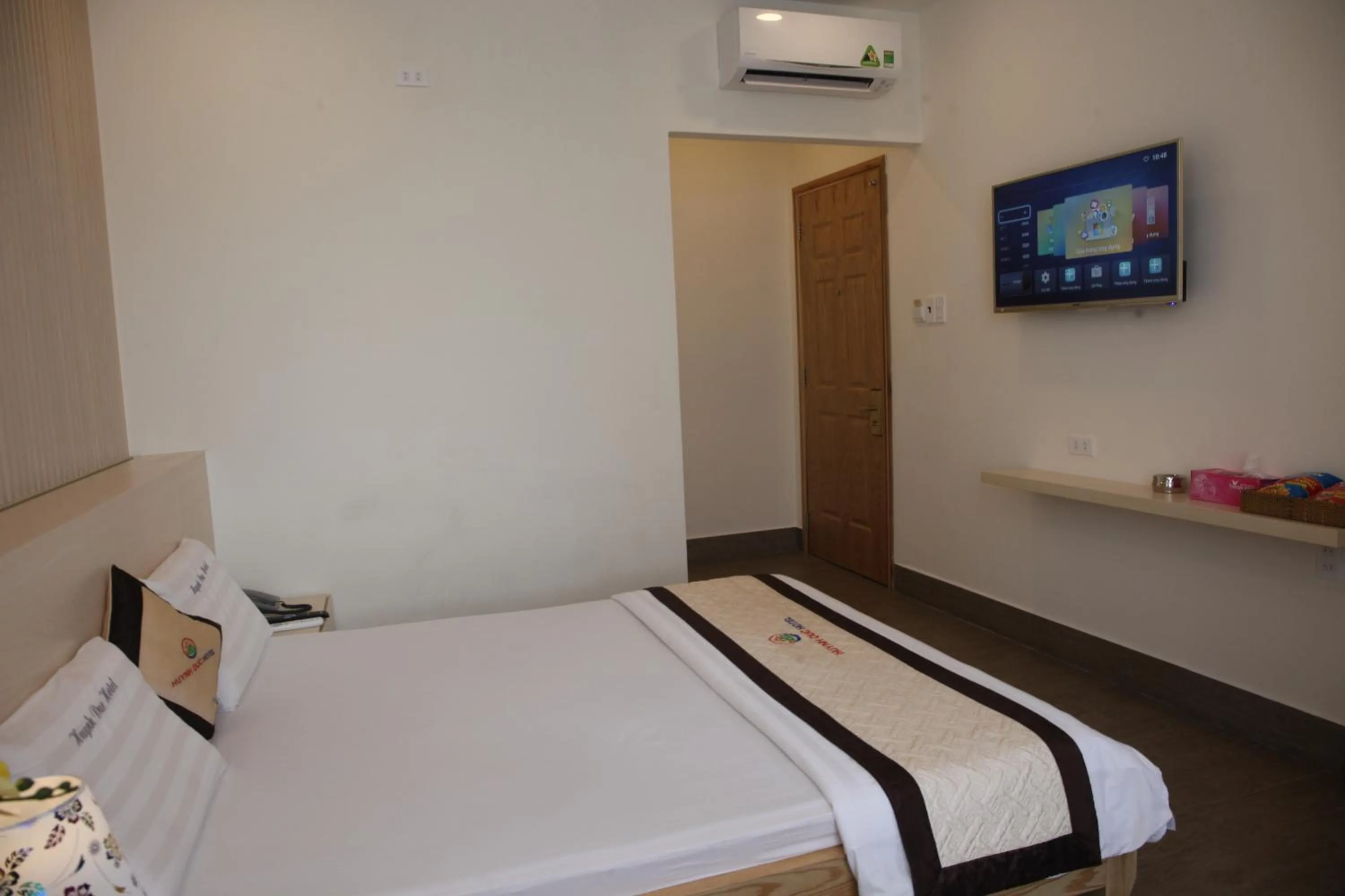 Bed in Huynh Duc 2 Hotel