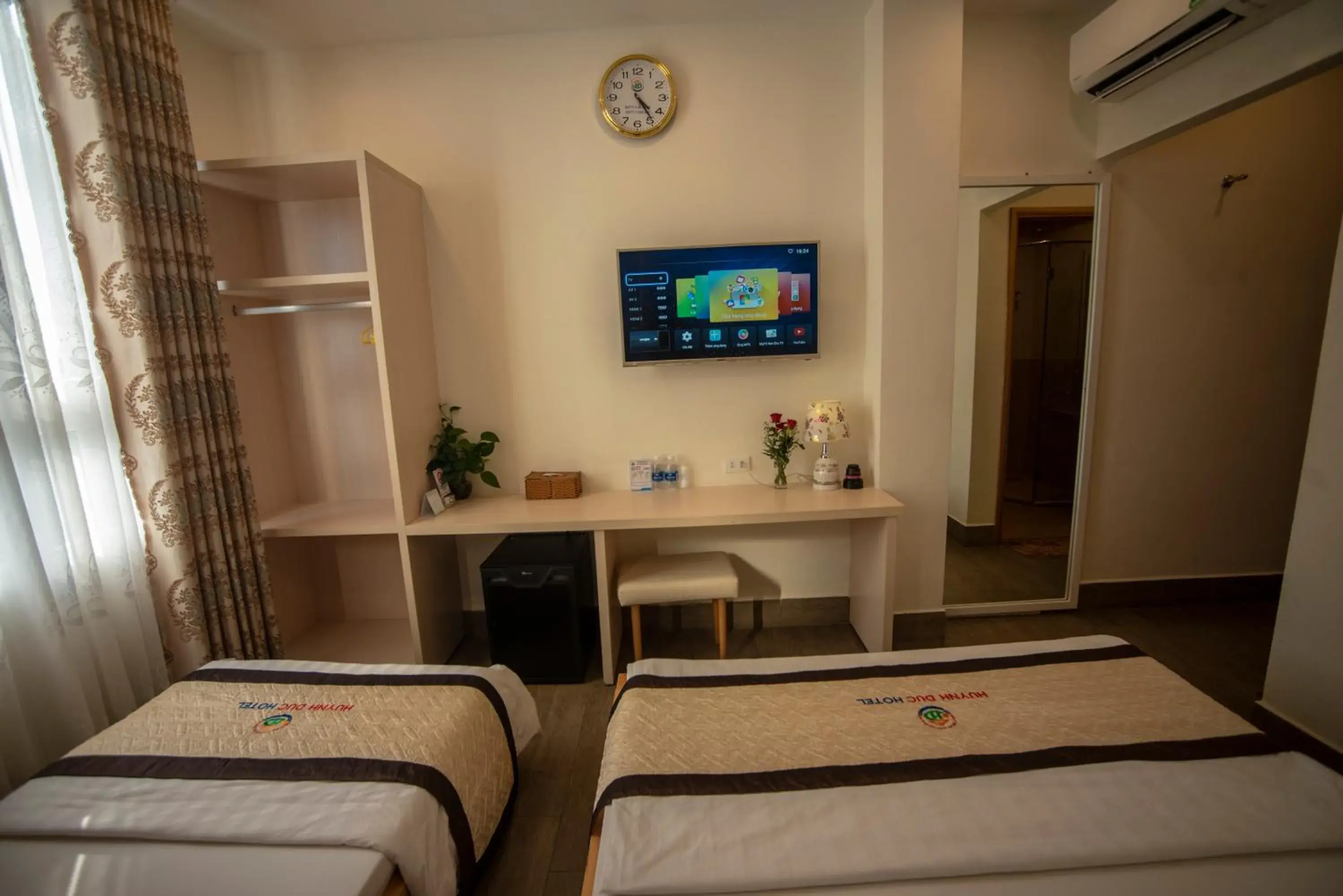 Bed in Huynh Duc 2 Hotel Bed in Huynh Duc 2 Hotel