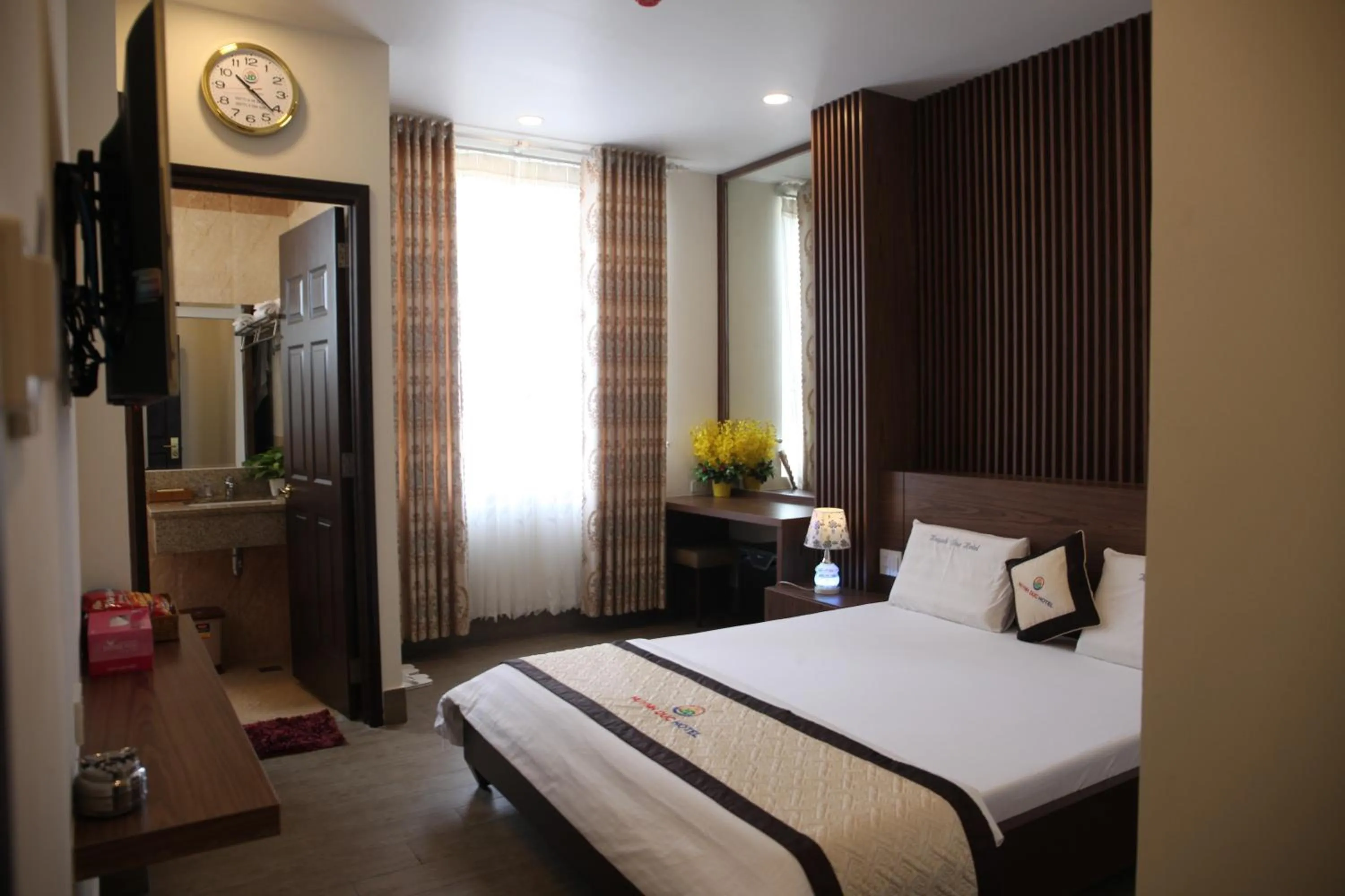 Bed in Huynh Duc 2 Hotel