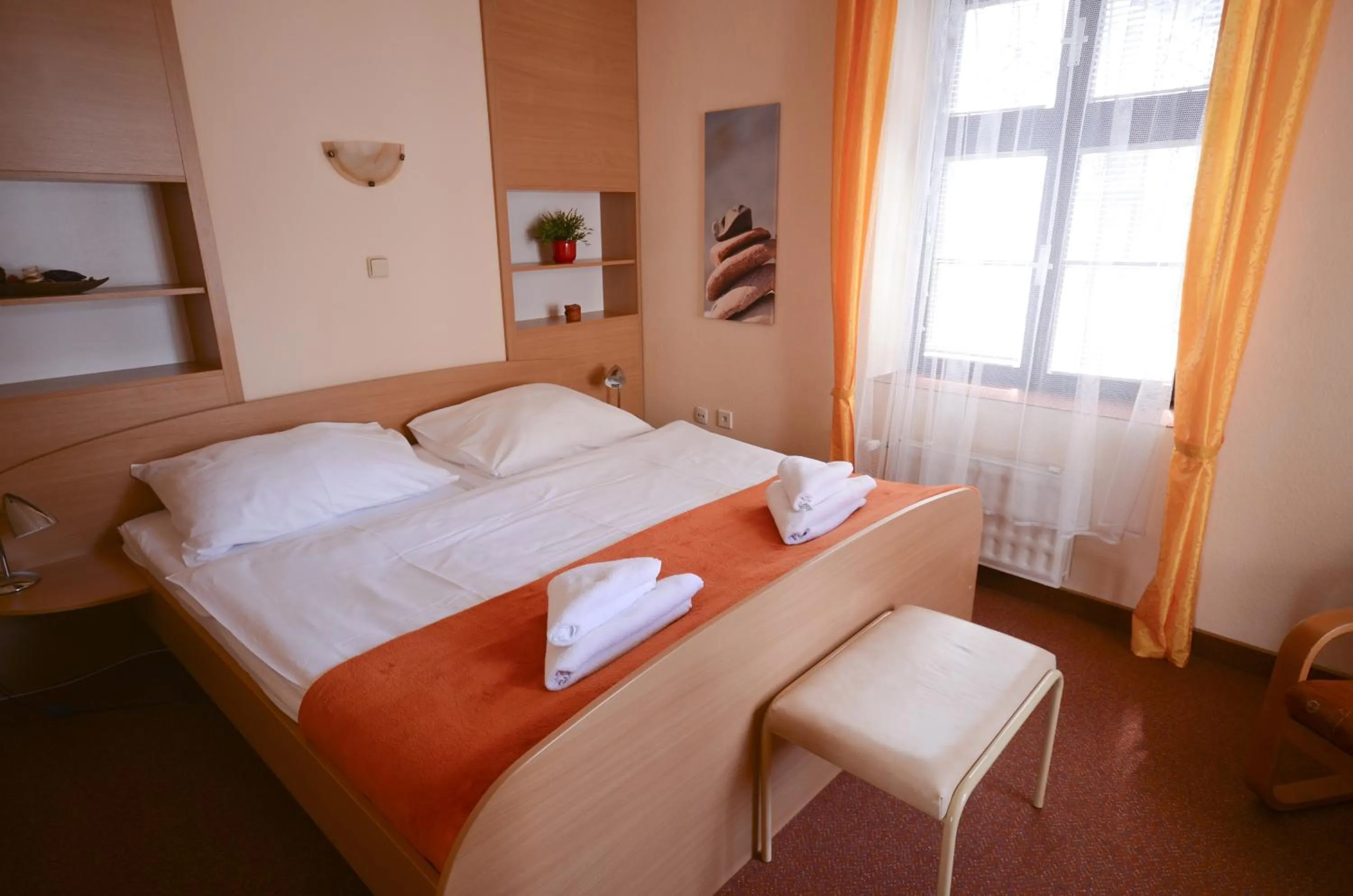 Photo of the whole room, Bed in Hotel Paradies