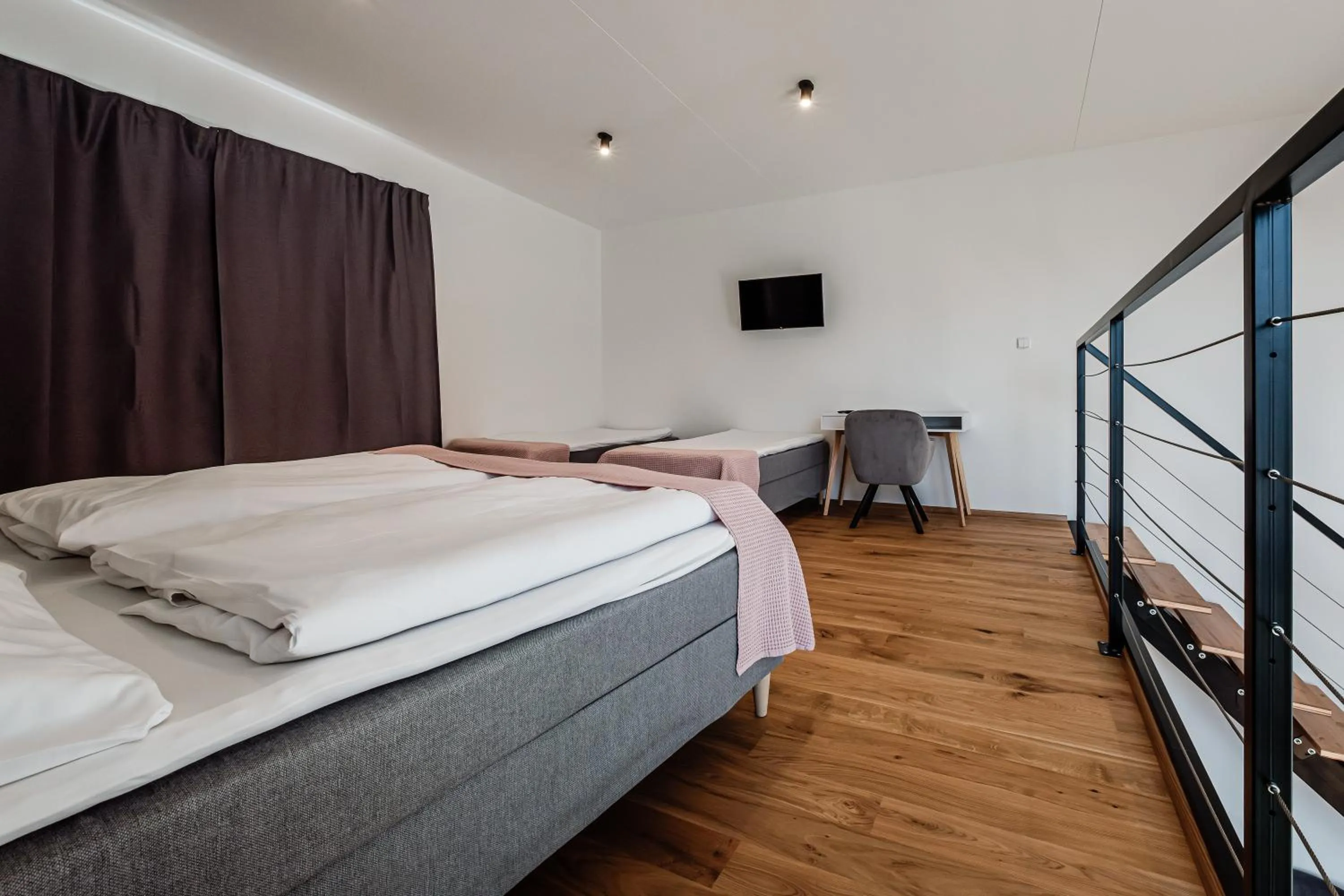 Bed in VV hotel & apartments