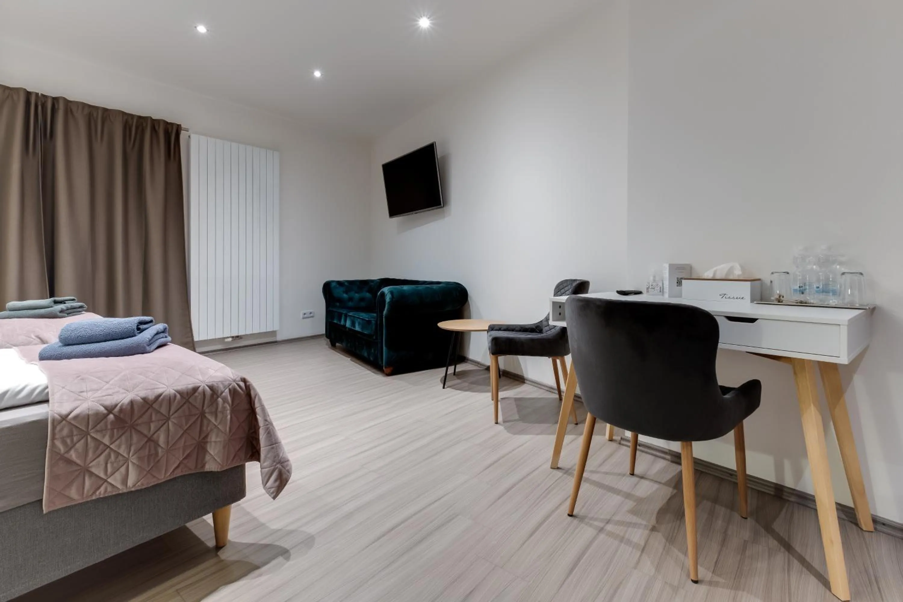 Bed in VV hotel & apartments