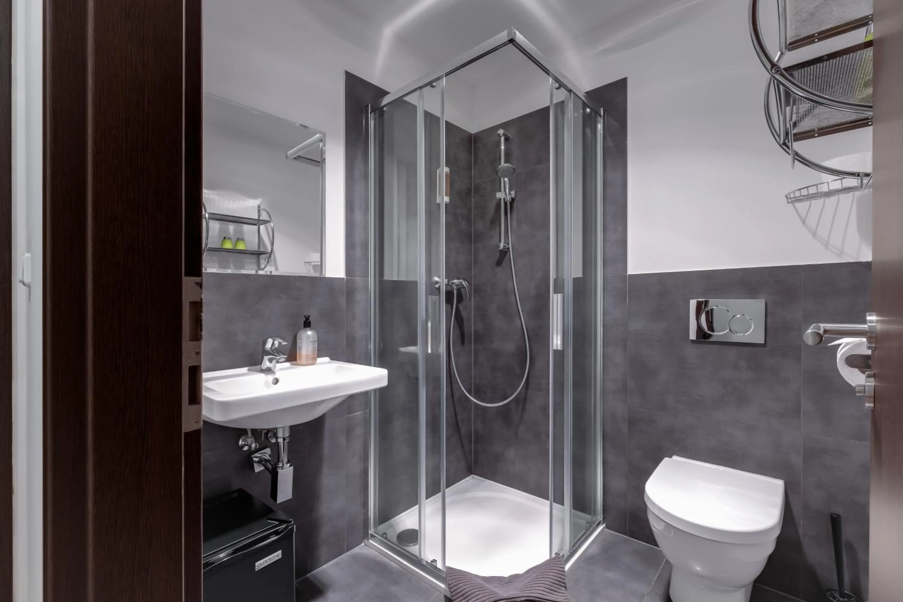 VV hotel & apartments