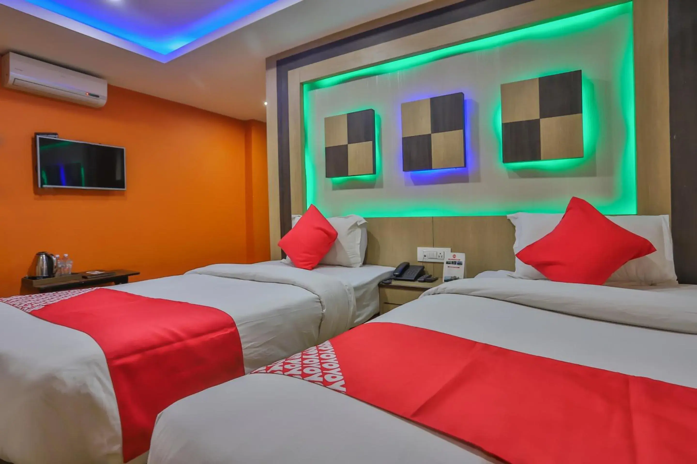 Standard Twin Room in Hotel Marinha Standard Twin Room in Hotel Marinha