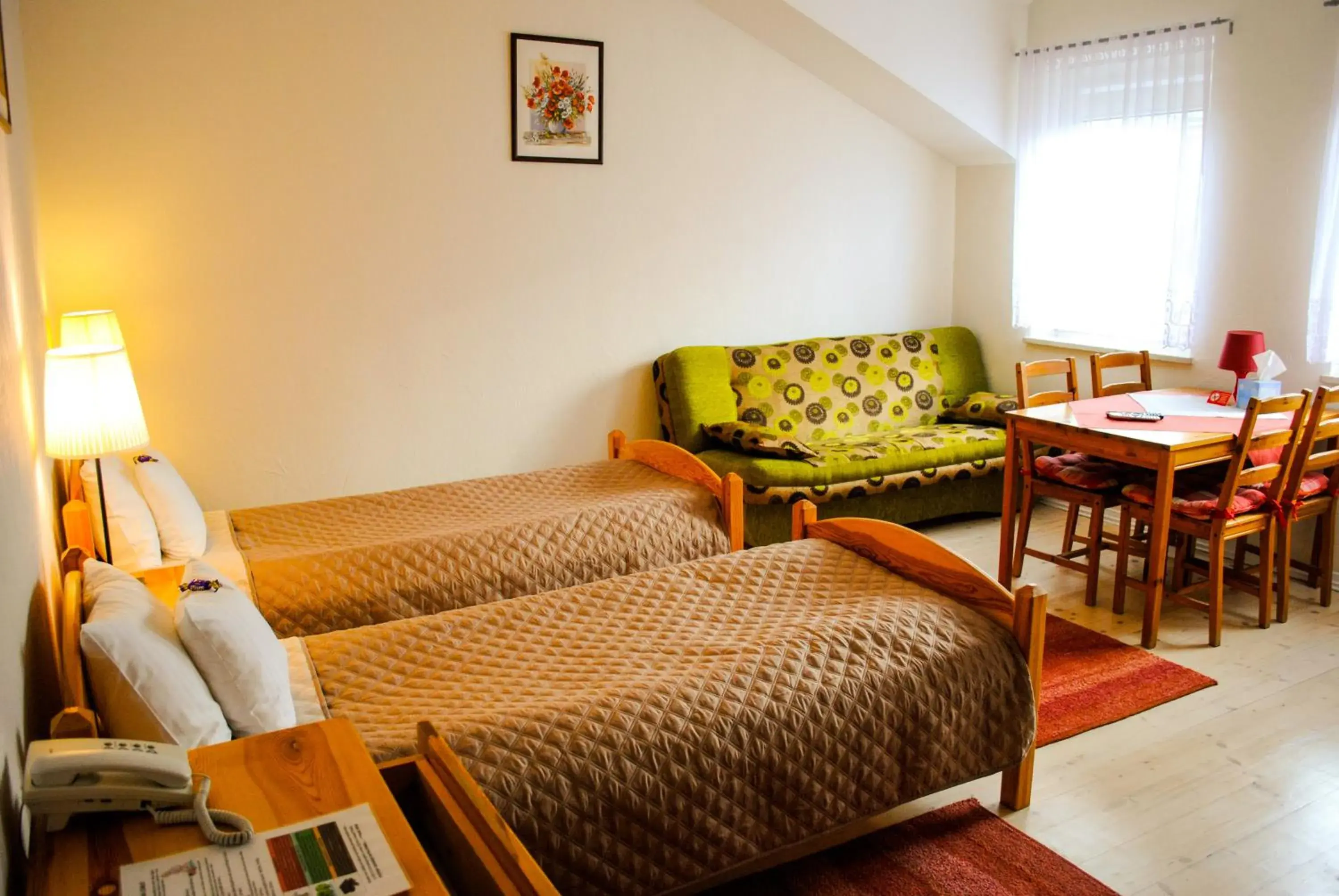 Deluxe Quadruple Room - single occupancy in Hotel Krak Deluxe Quadruple Room - single occupancy in Hotel Krak